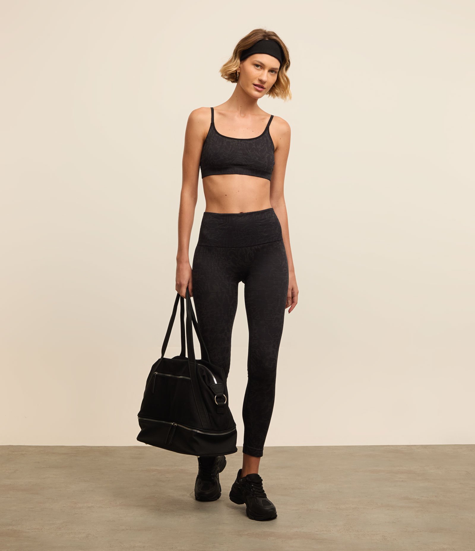 Calça Legging Esportiva Seamless com Jacquard Animal Print Onça Preto 1