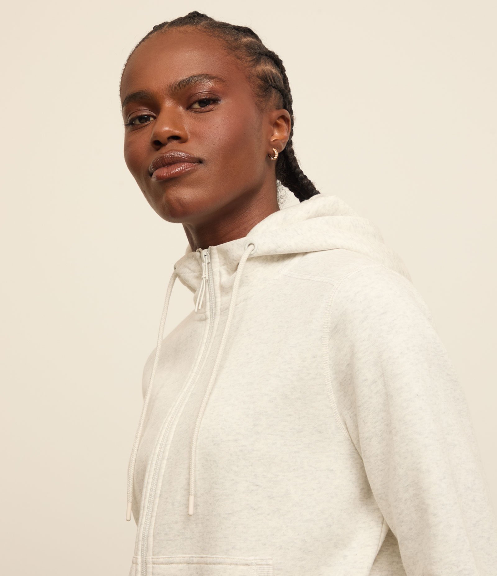 Jaqueta Esportiva em Mix de Tecidos com Capuz e Bolsos Cinza Claro 4