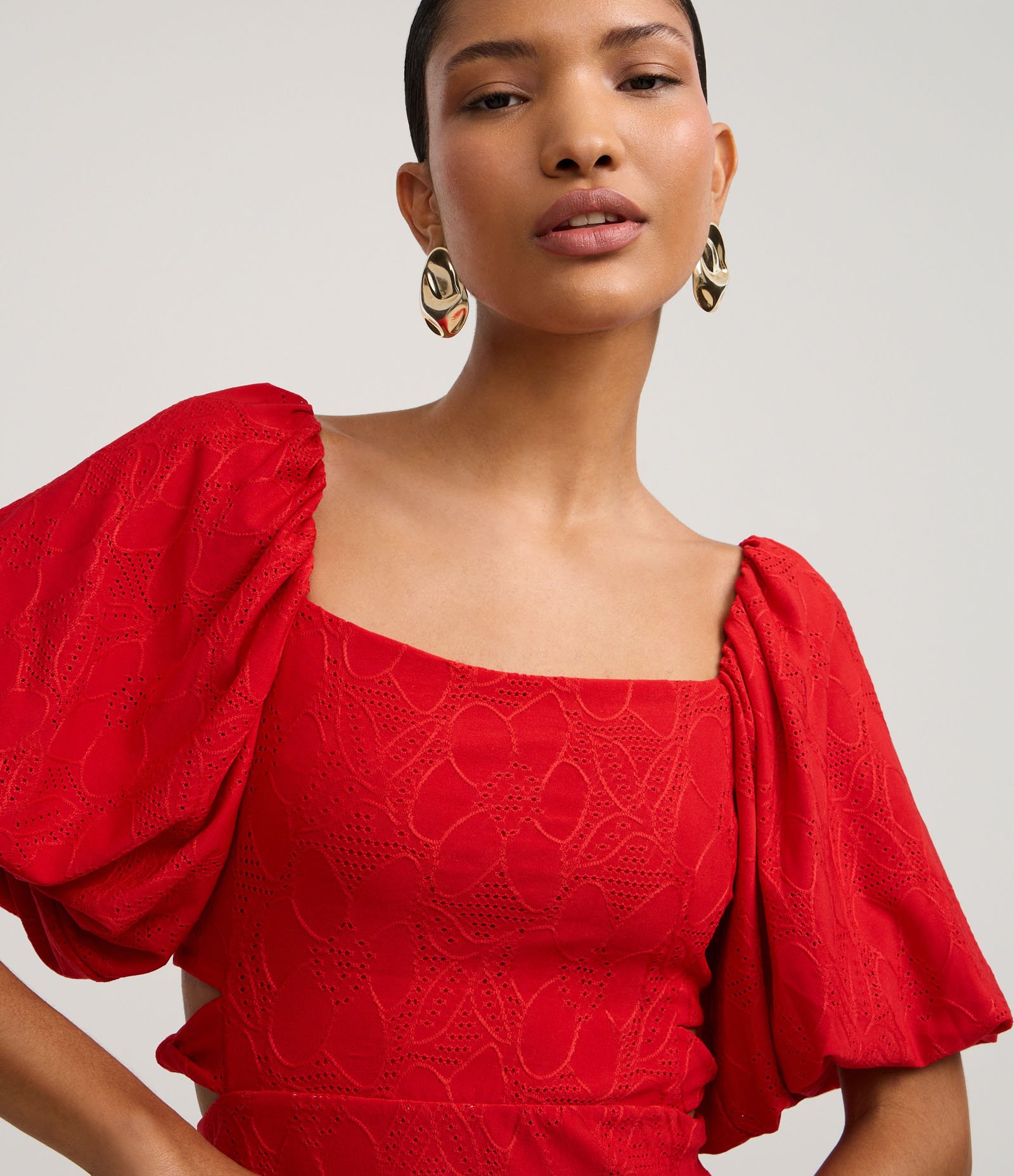 Vestido Evasê Manga Bufante em Laise com Flores Texturizadas Vermelho 3