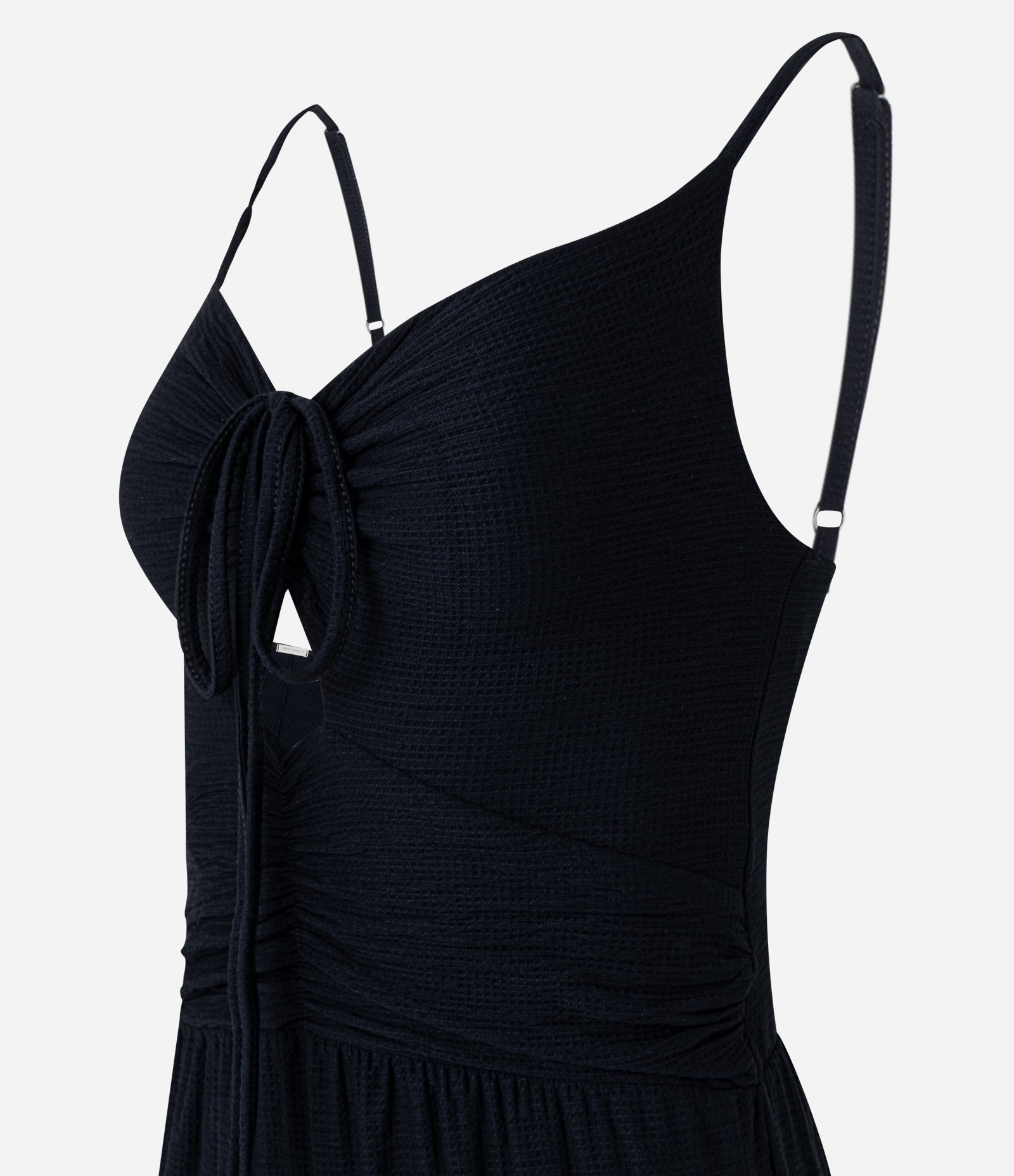 Macacão Texturizado em Viscose com Franzido e Vazado no Busto Preto 6