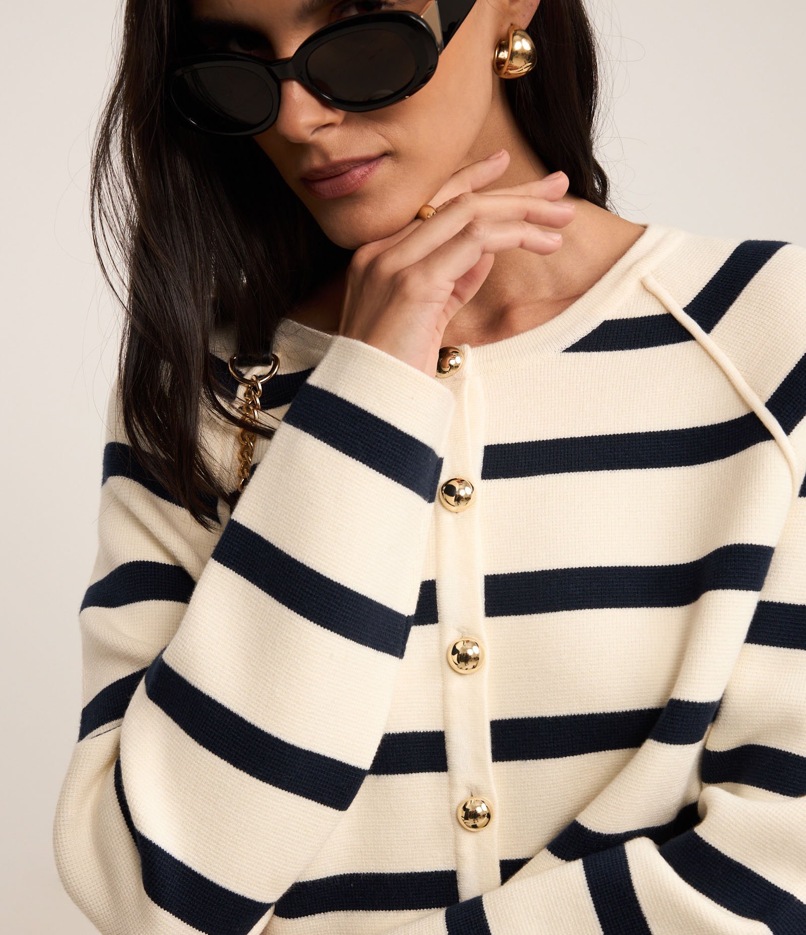 Cardigan em Tricô com Botões Metalizados e Estampa Listrada Branco/ Azul 3