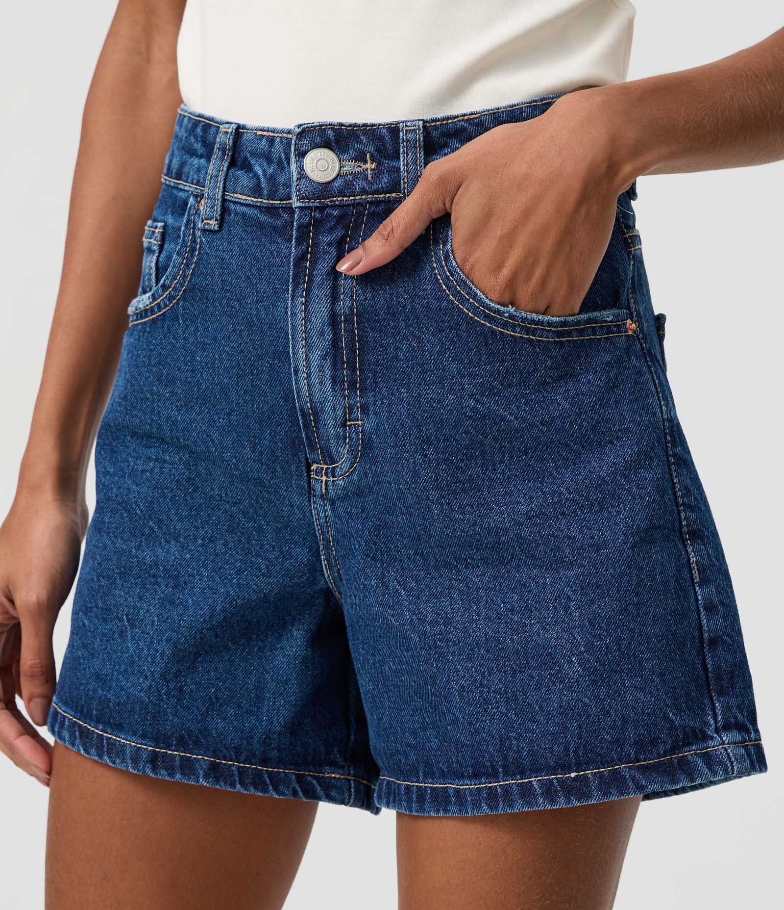 Short Mom em Jeans com Cintura Alta Azul Escuro 3