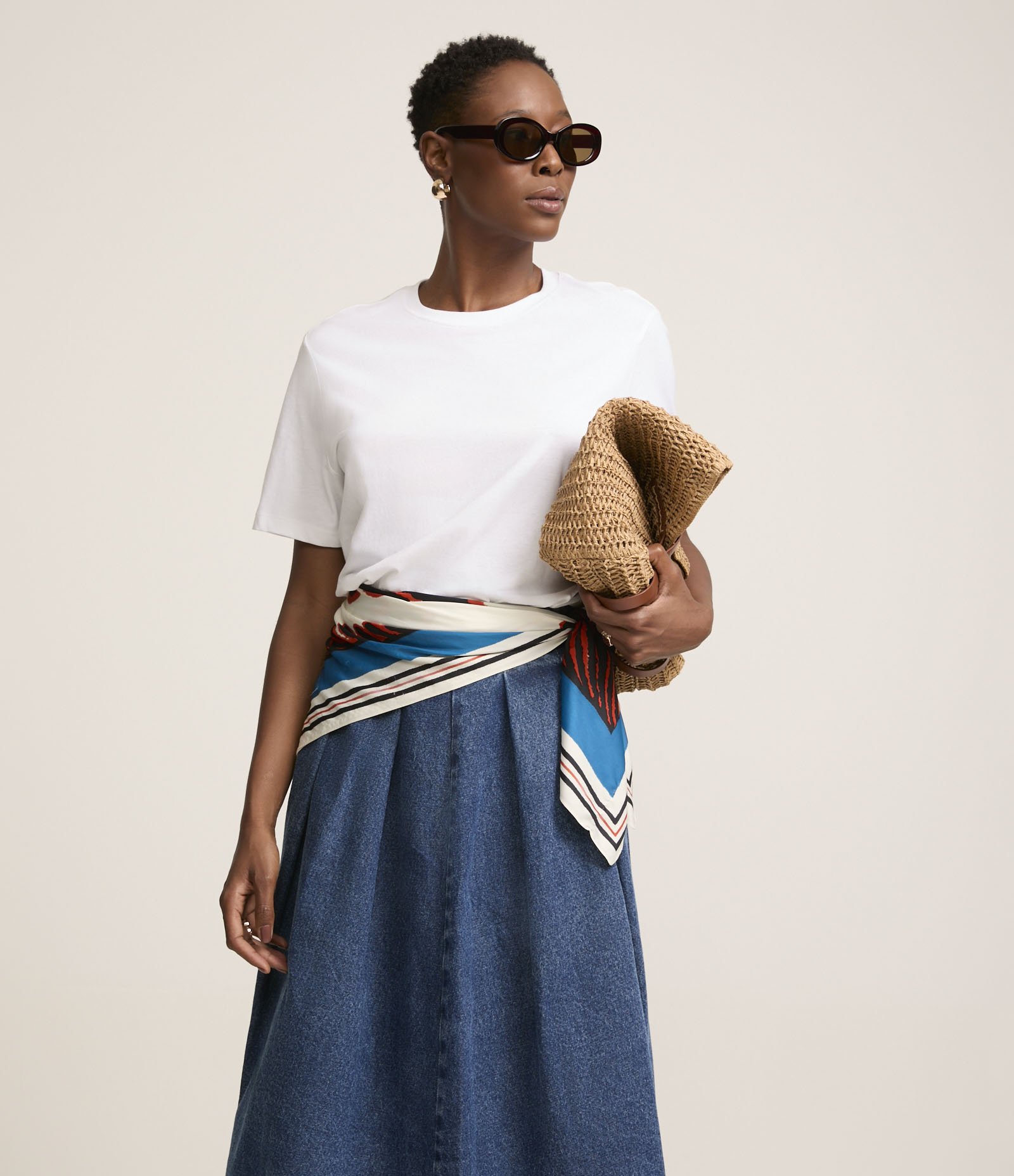 Saia Evasê Midi em Jeans Plissado Azul 2