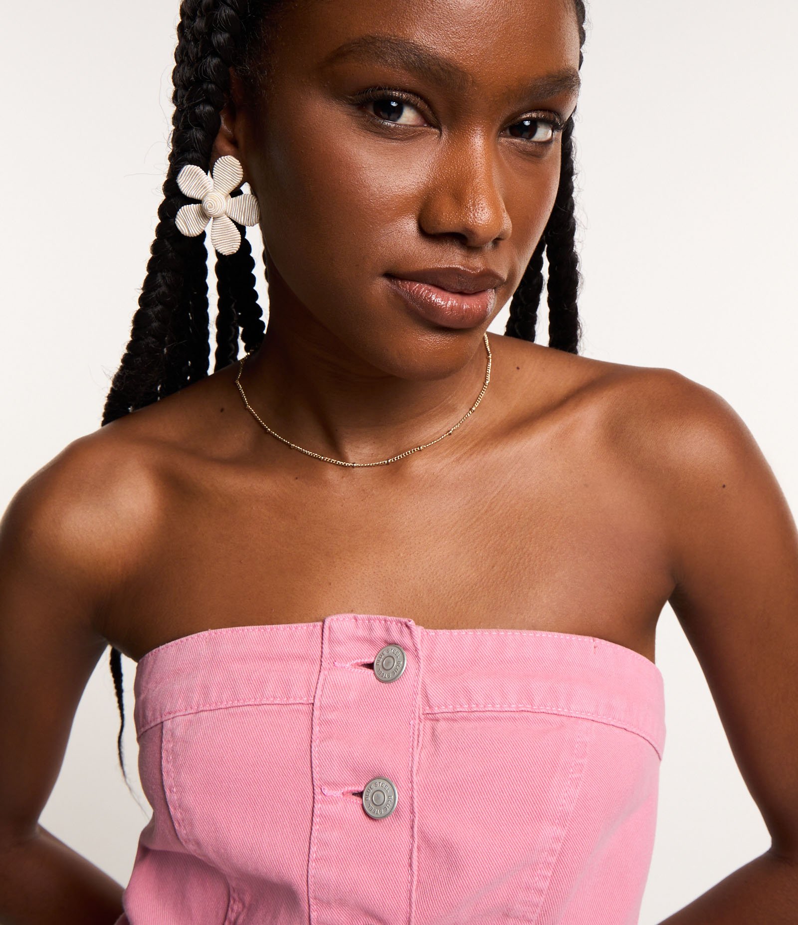 Vestido Tomara que Caia Jeans com Abotoamento Frontal e Bolsos Rosa 4