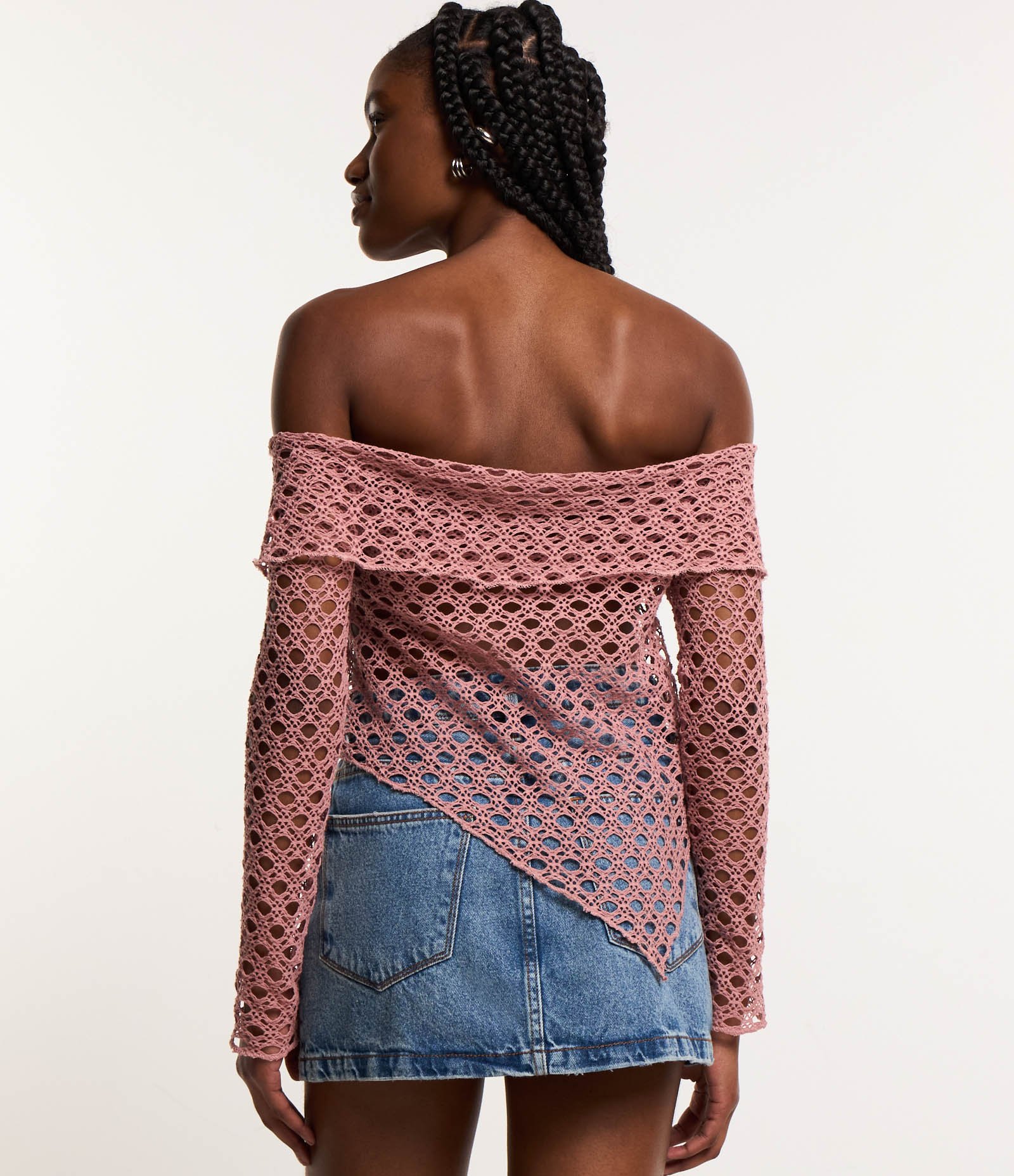 Blusa Ombro a Ombro em Tela Efeito Crochê com Barra Assimétrica Rosê 3