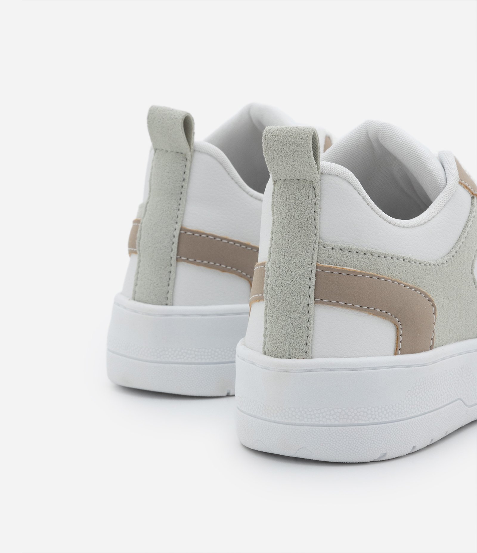 Tênis Infantil em PU com Recortes - Tam 28 a 37 Bege/Branco 2