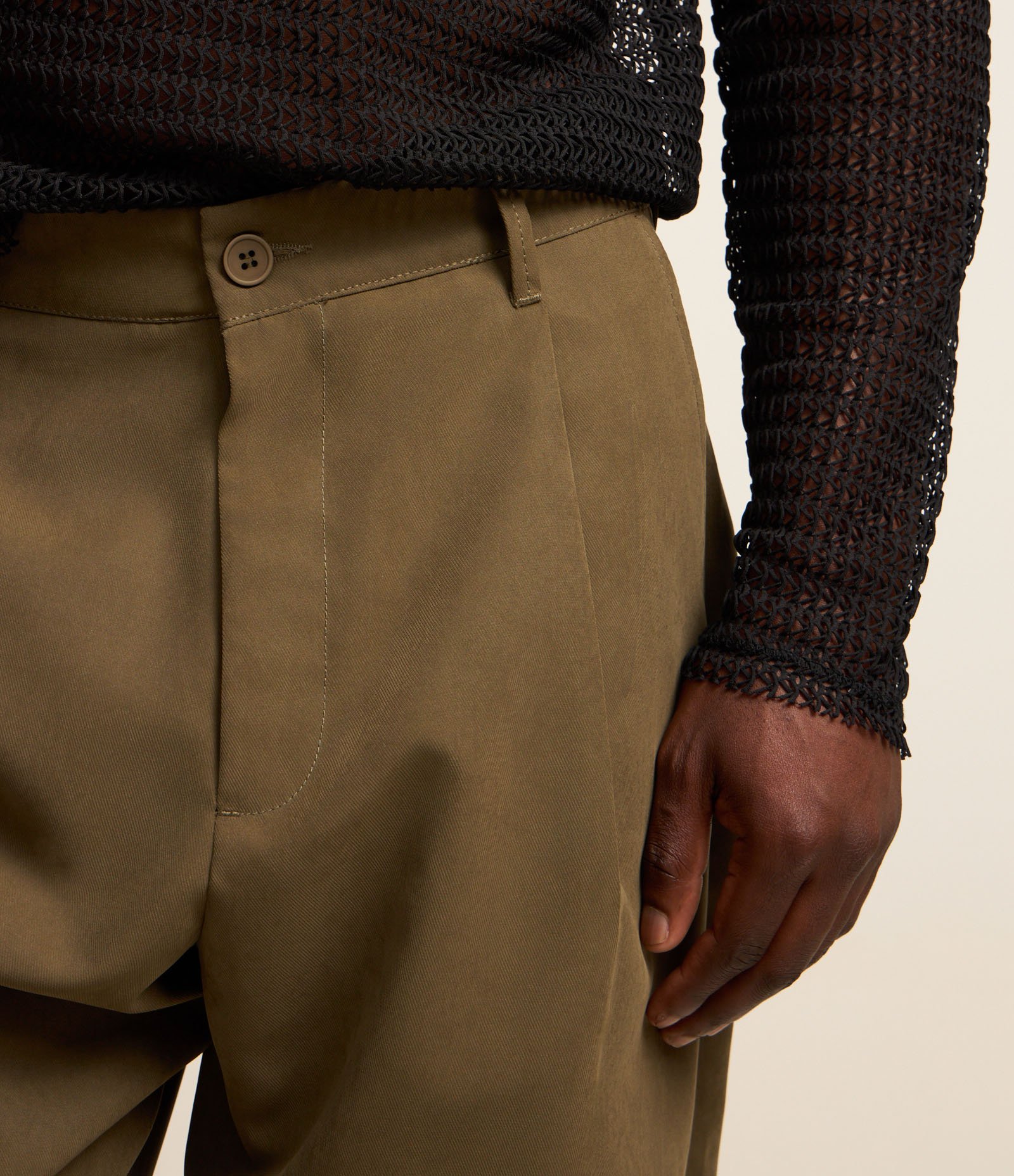 Calça em Alfaiataria e Cós com Passante Verde 4