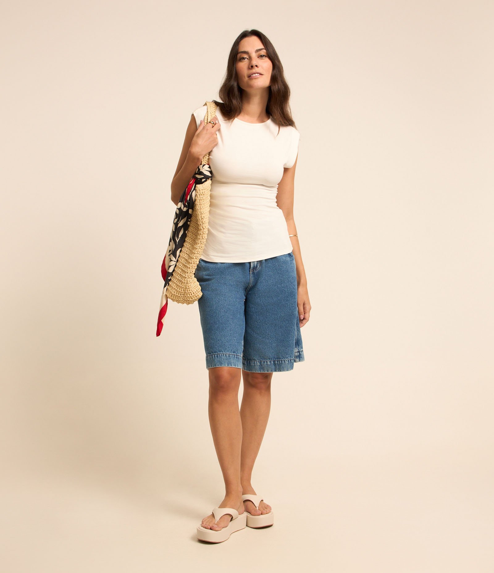 Blusa Sem Manga em Algodão com Decote Canoa e Franzidos Branco 2