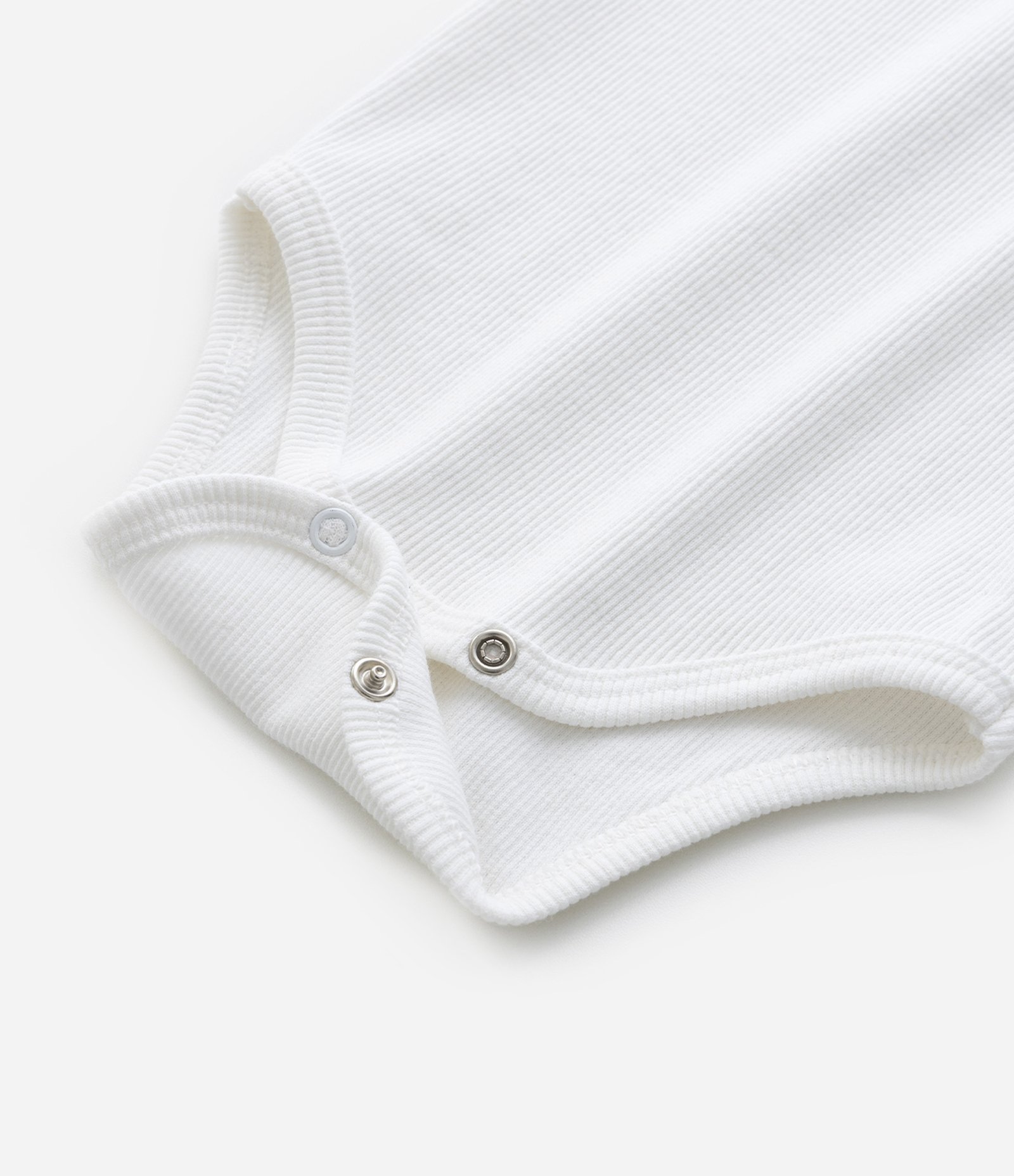 Body Infantil em Algodão com Recorte Canelado e Bolsinho - Tam 0 a 18 meses Branco 6