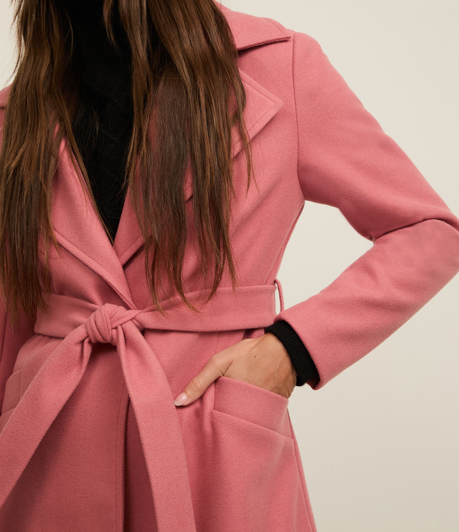 Casaco Alongado em Polivelour com Cinto de Tecido Rosa Terroso 5