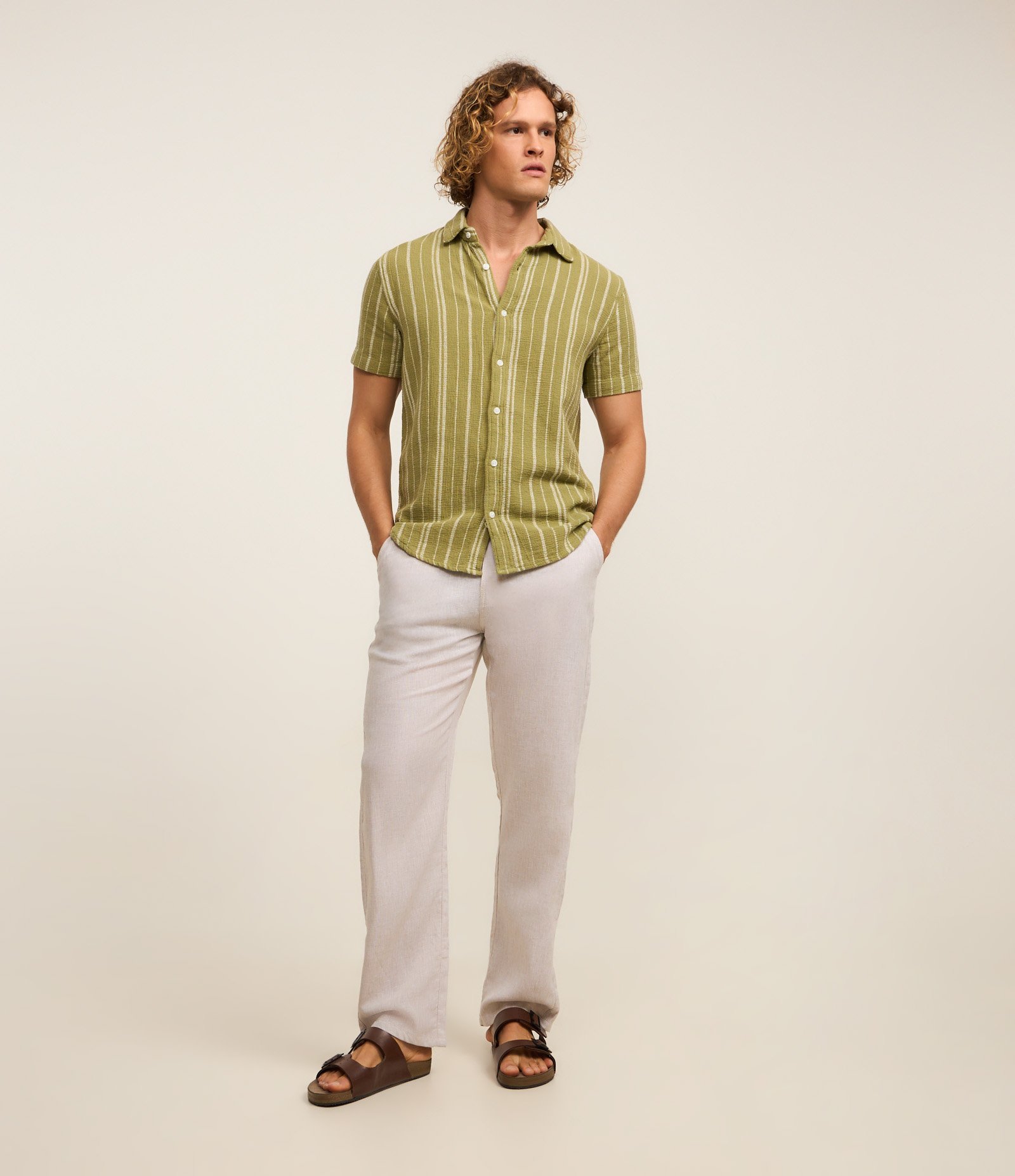 Camisa Regular com Textura e Listras Verde 2