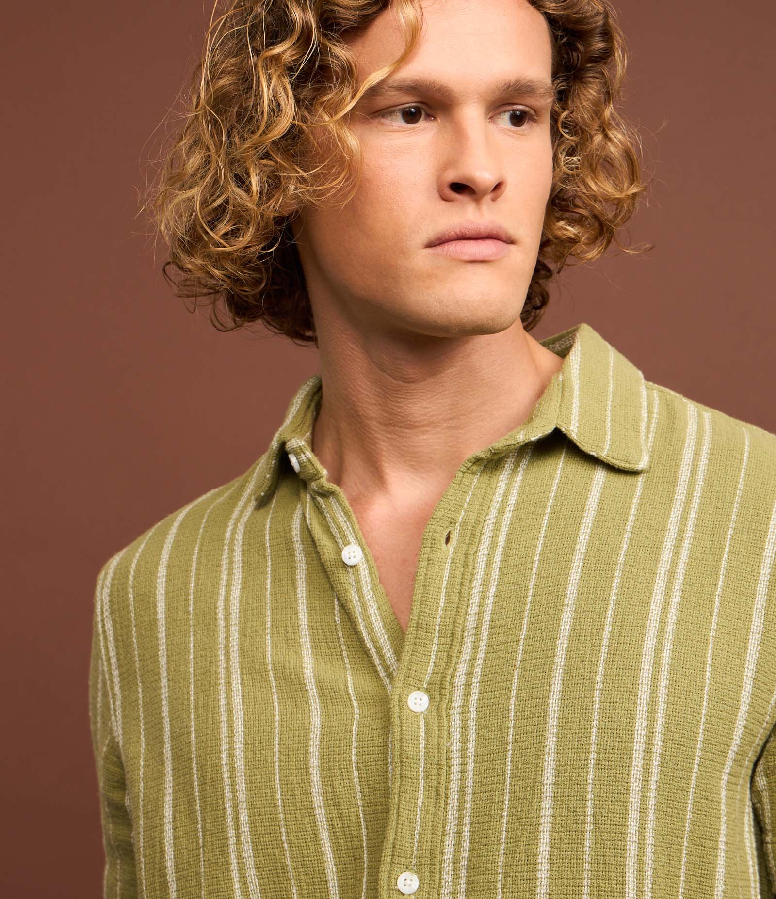 Camisa Regular com Textura e Listras Verde 3