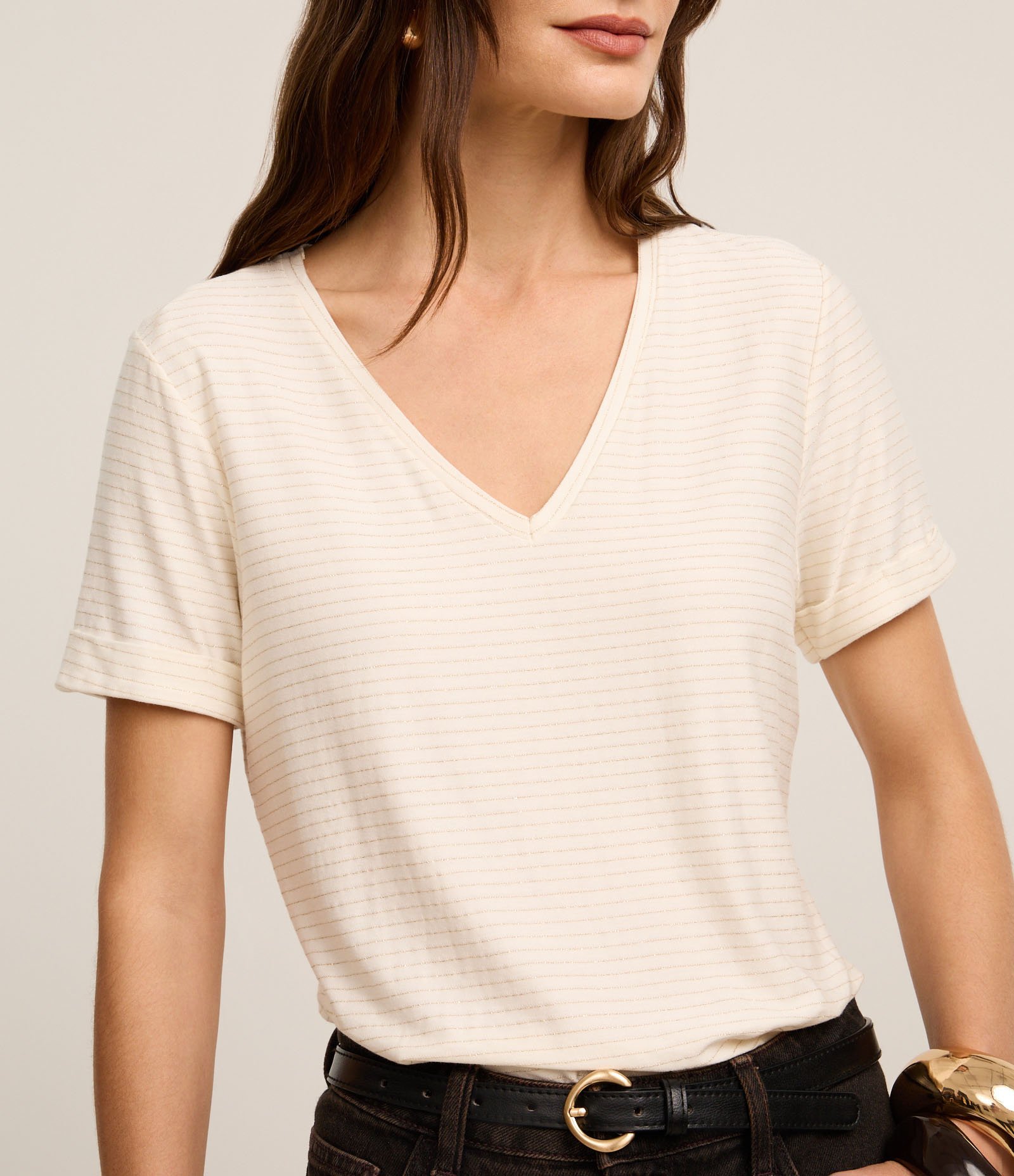 Blusa em Viscose com Listras Horizontais e Decote em V Branco 3