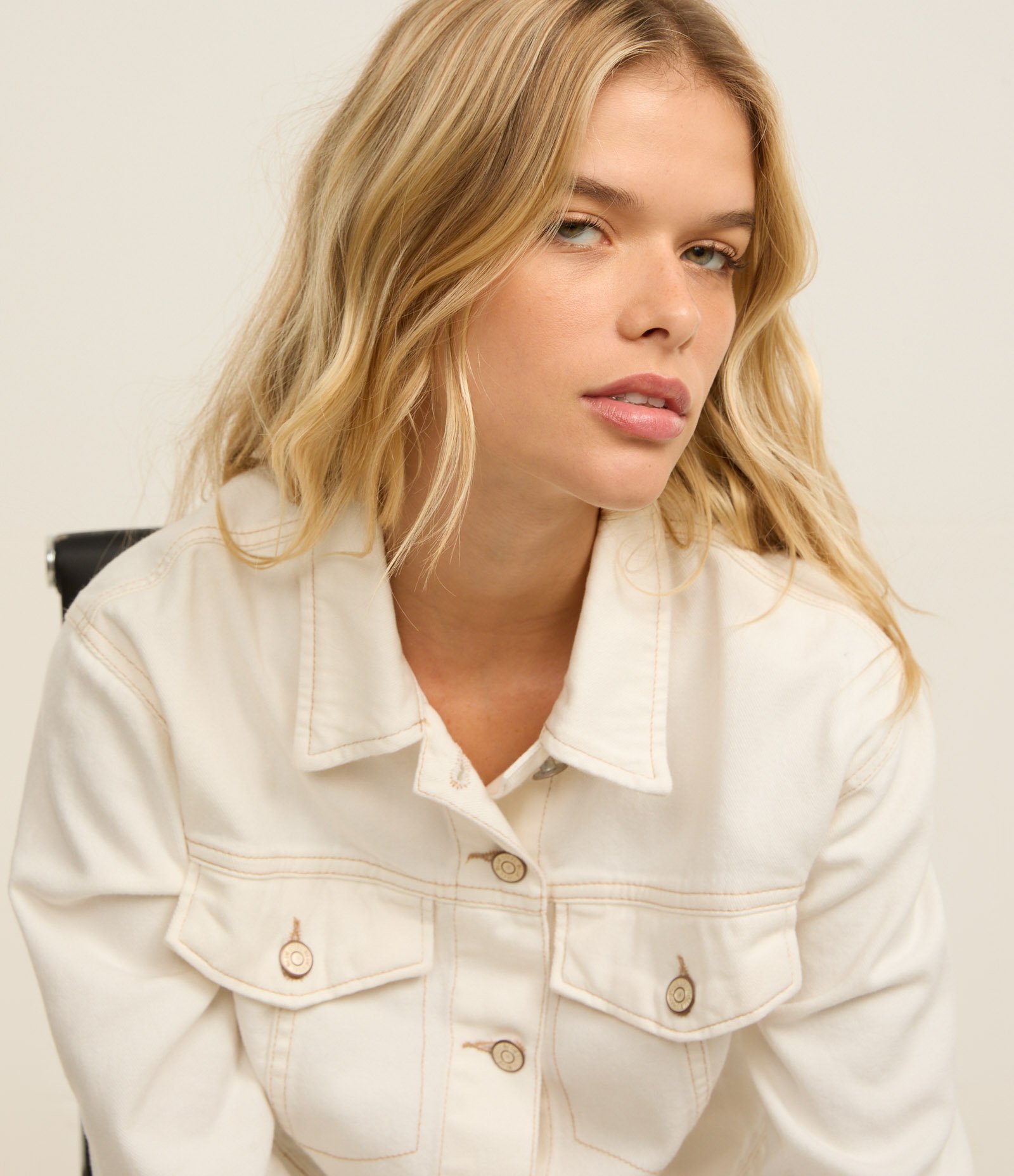 Jaqueta em Sarja com Botões e Bolsos no Peito Off White 3