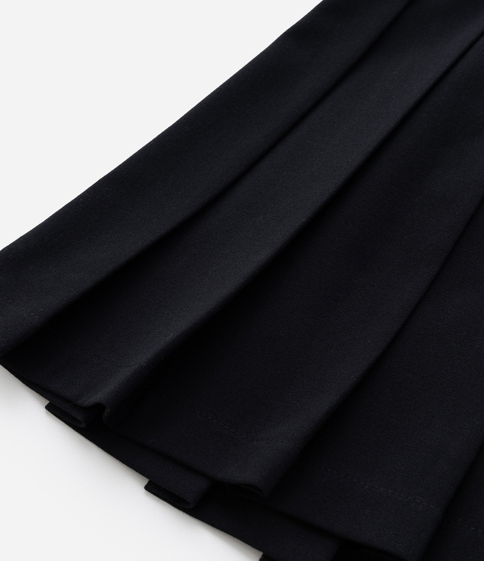 Saia Infantil Plissada com Cinto - Tam 5 a 14 Anos Preto 3