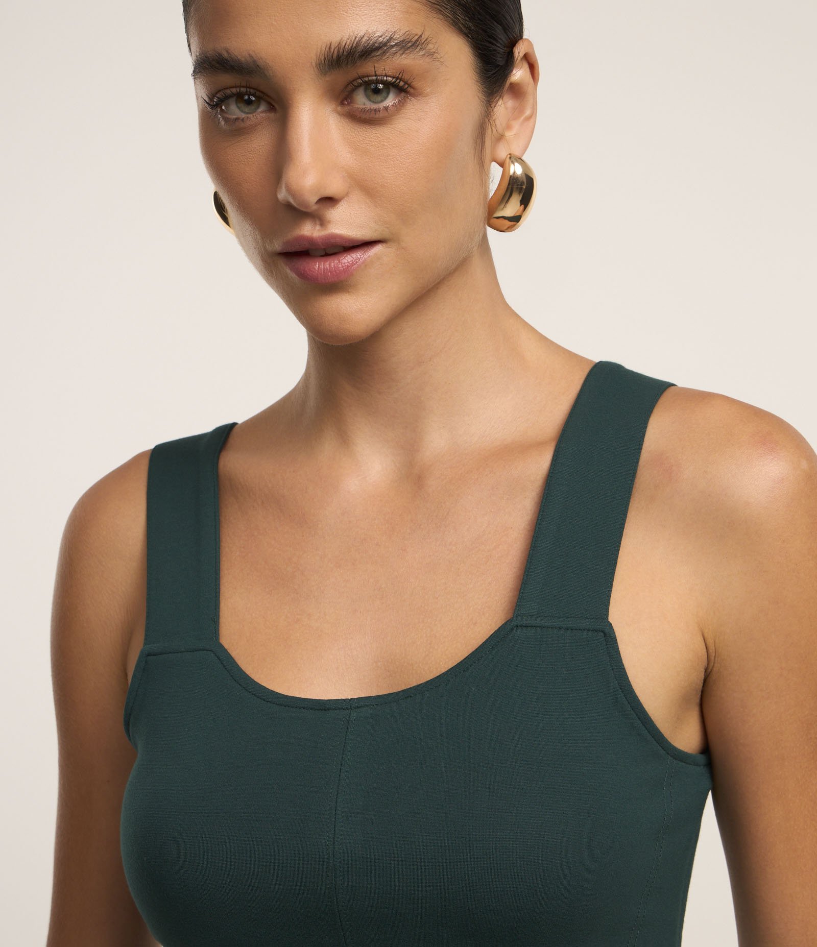 Blusa Alça Larga Cropped em Viscose com Ponto Roma Verde 3
