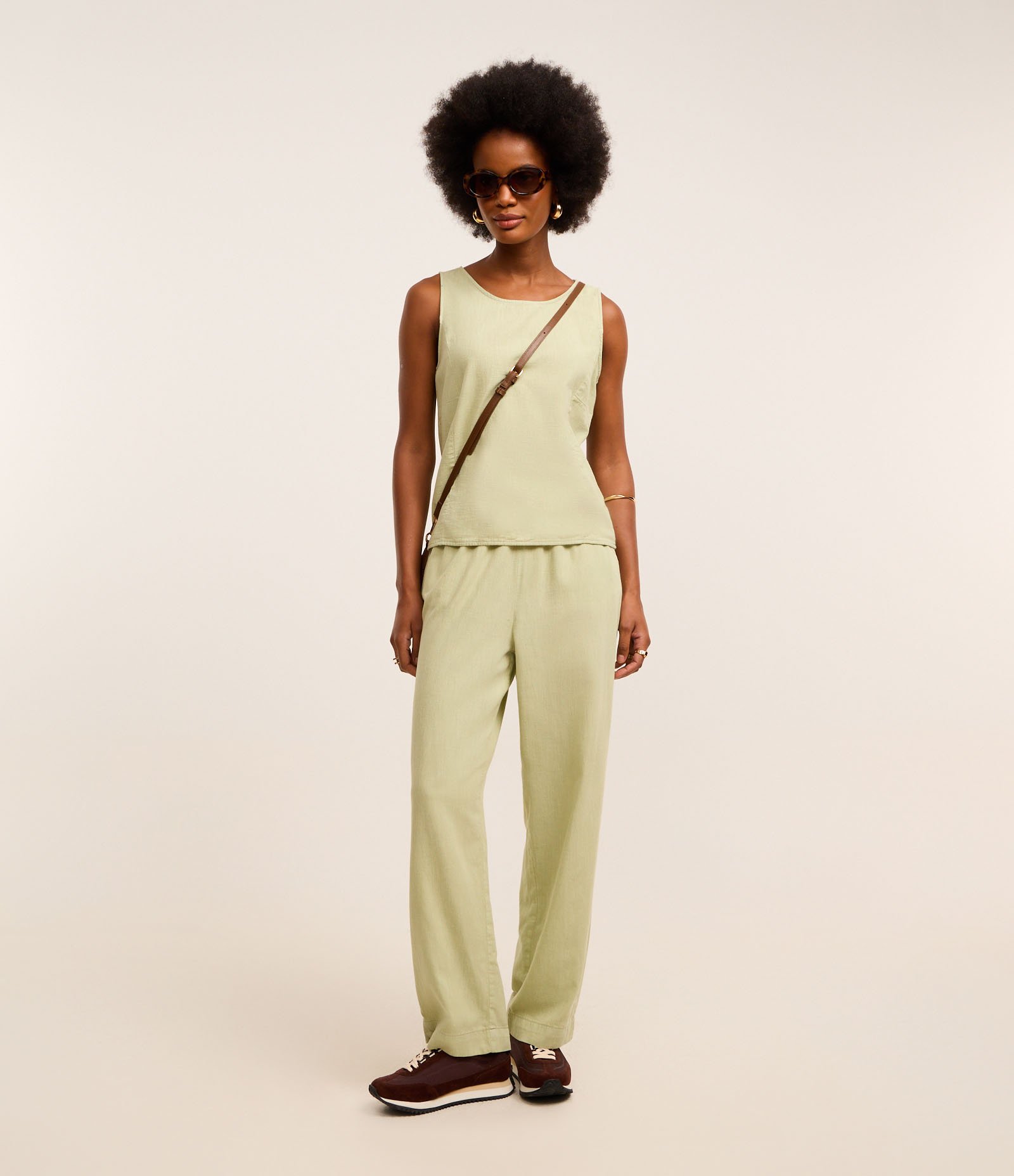 Calça Reta em Sarja com Cós Elástico Verde 1