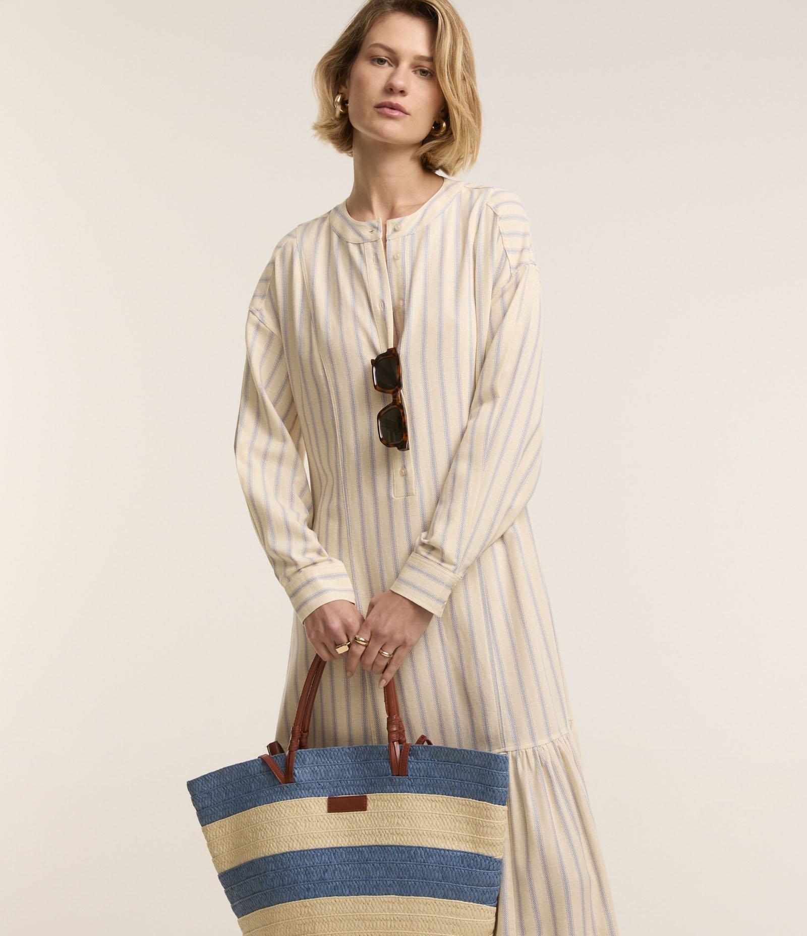 Vestido Chemise Midi Manga 3/4 em Viscolinho Listrado Branco/ Azul 2