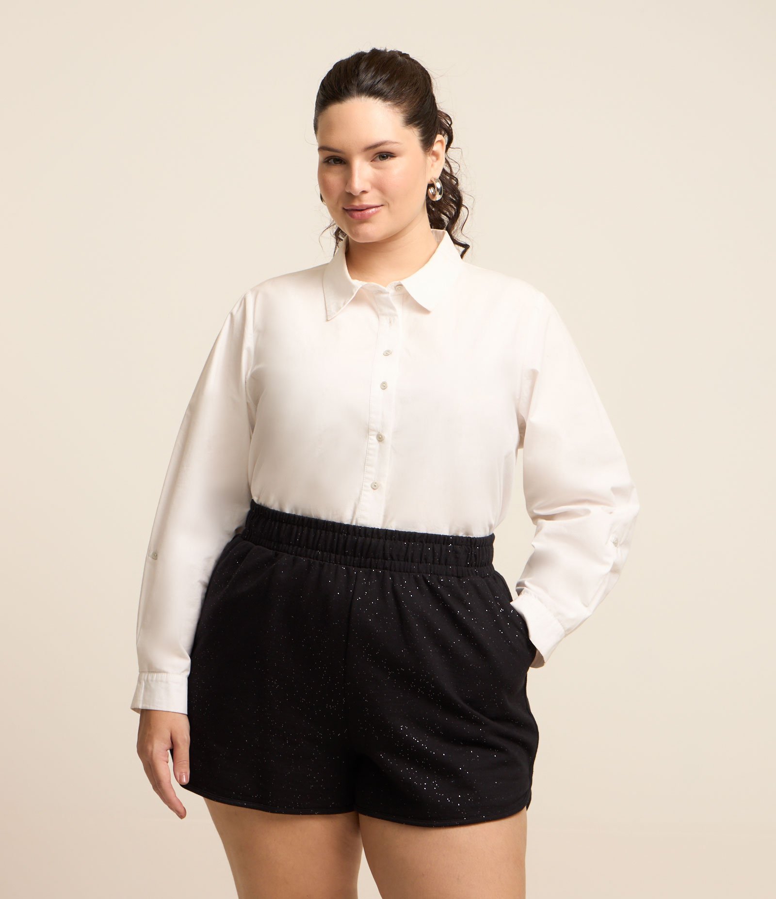 Short em Moletinho com Glitter Curve & Plus Size Preto 1