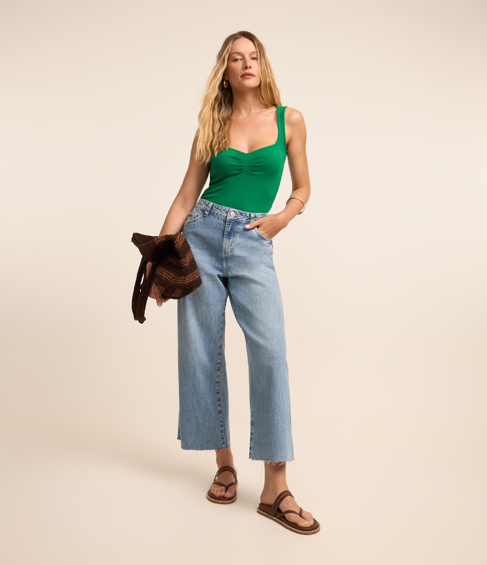 Blusa Sem Manga em Ribana com Franzido no Decote Quadrado Verde 2