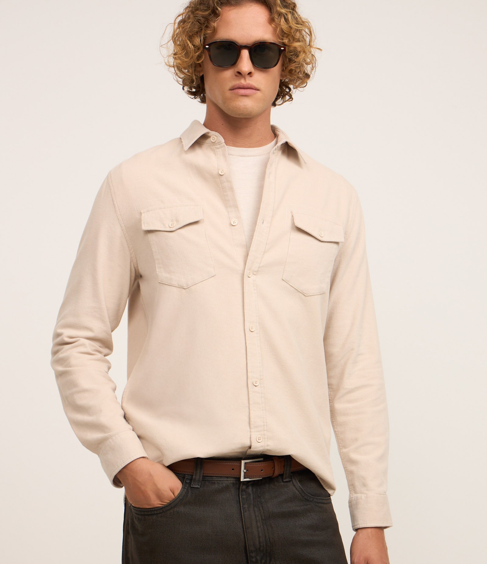 Camisa Comfort em Veludo com Bolsos Frontais Off White 1