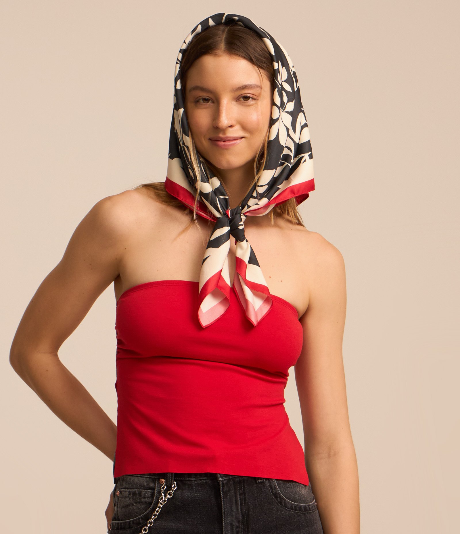 Blusa Cropped em Ponto Roma Tomara que Caia Vermelho 3