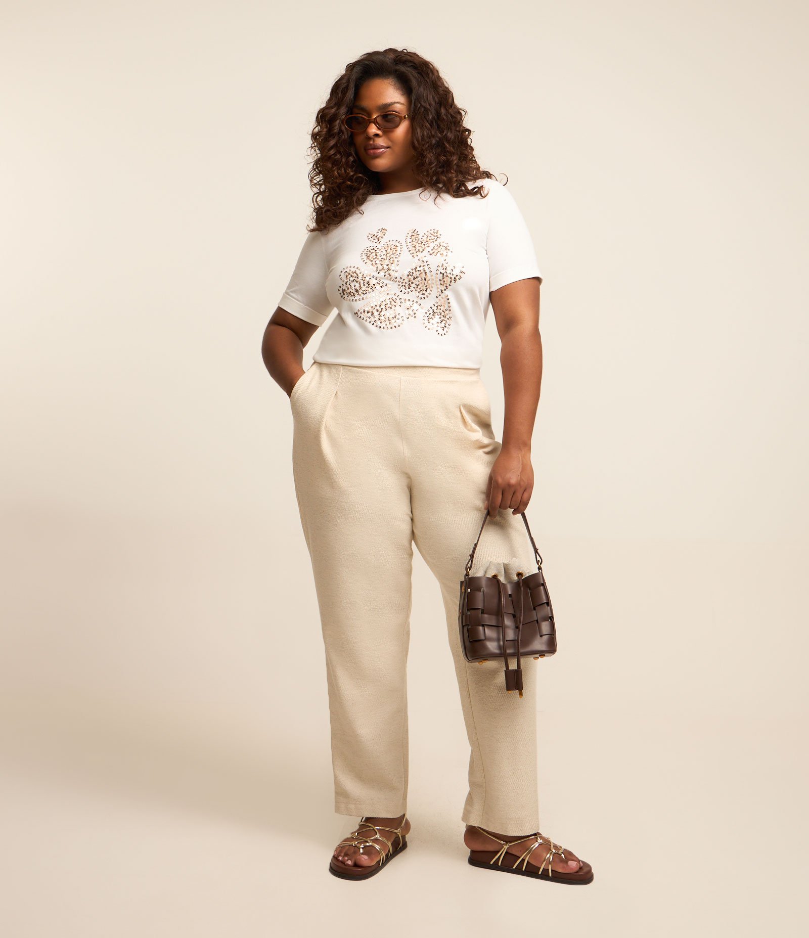 Blusa em Algodão com Corações em Paetê Curve & Plus Size Off White 2