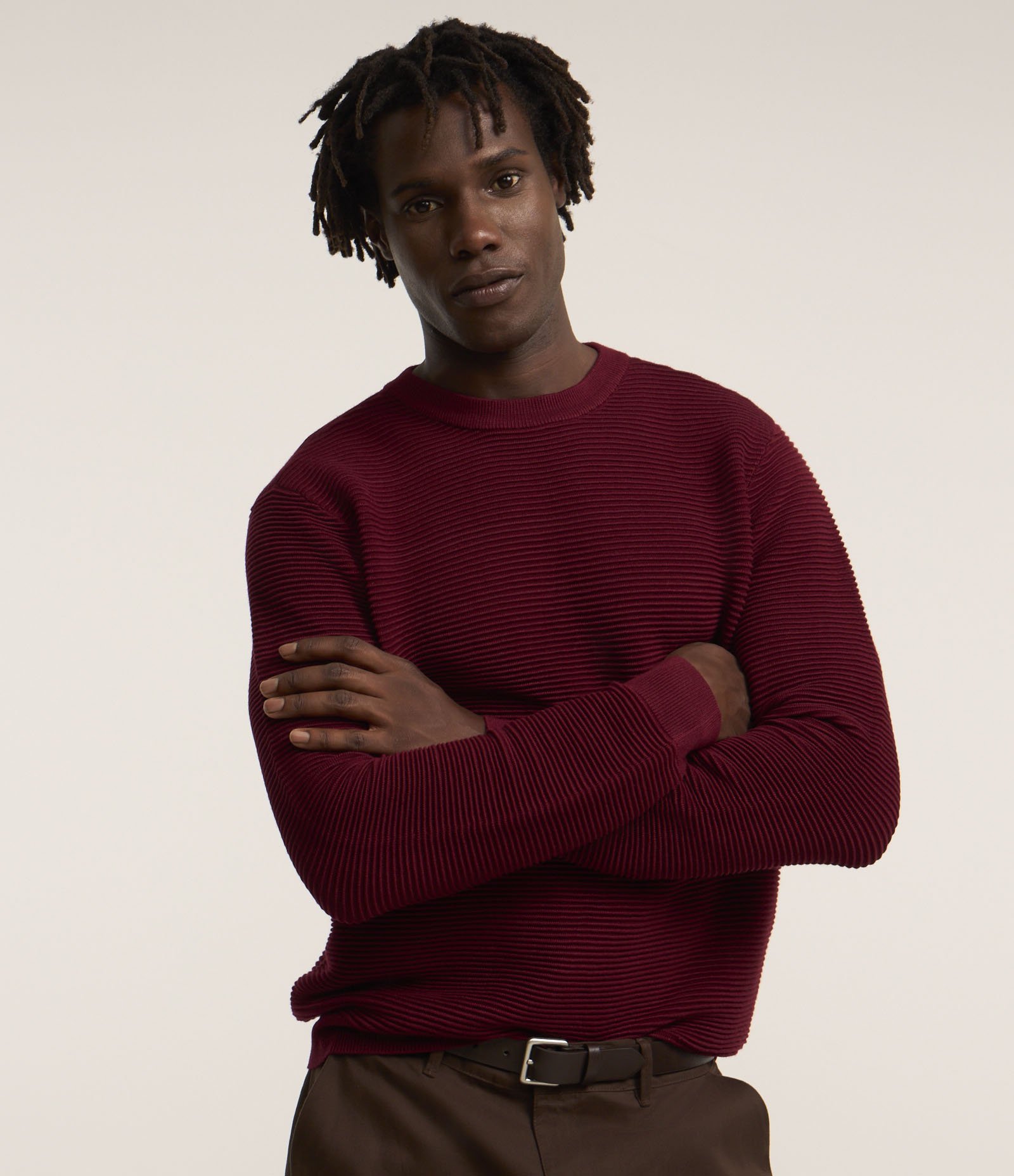 Suéter em Tricô Leve com Texturas Horizontais Vermelho Escuro 1