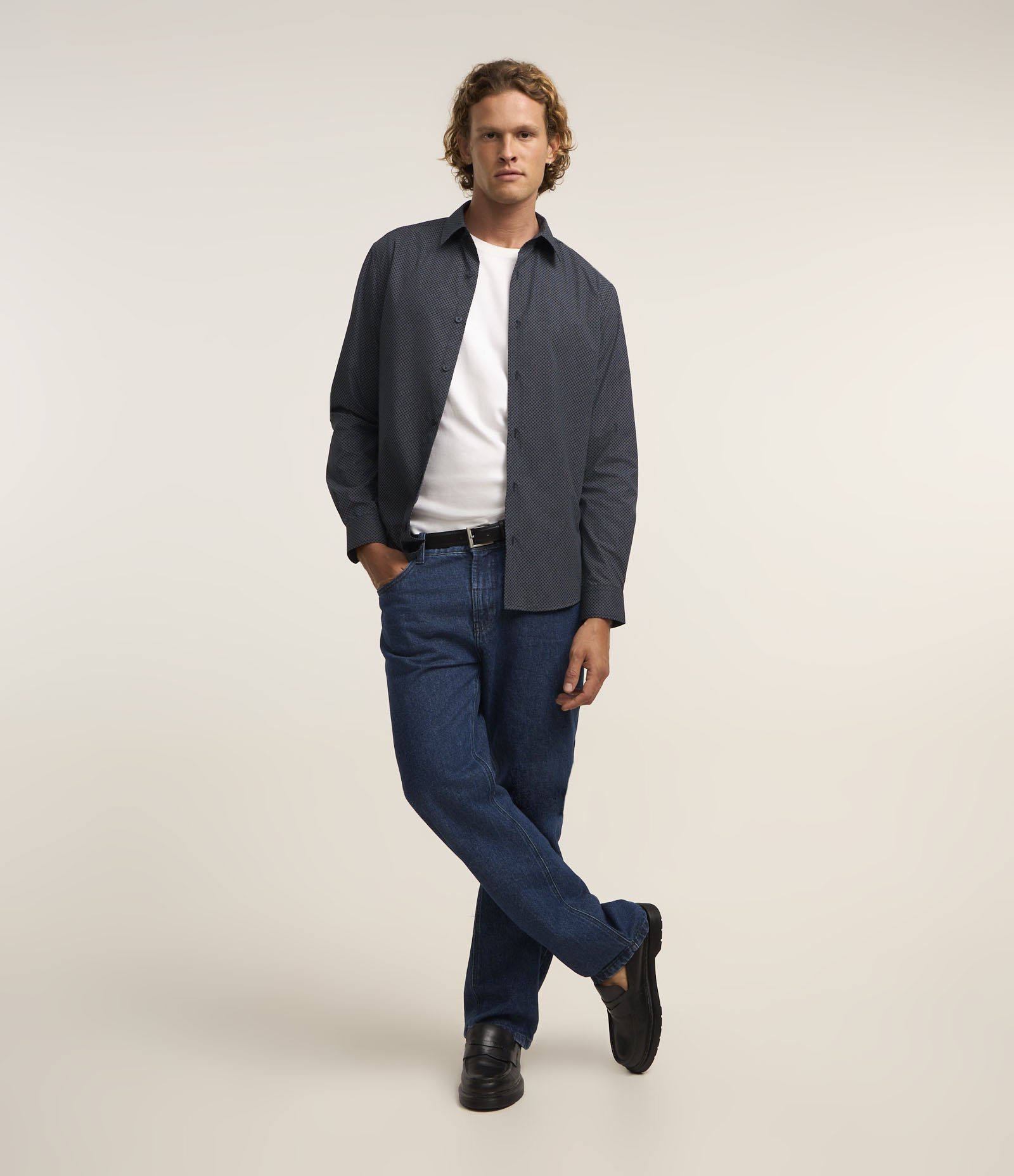 Camisa Regular em Tricoline com Estampa de Mini Print Azul Marinho 2