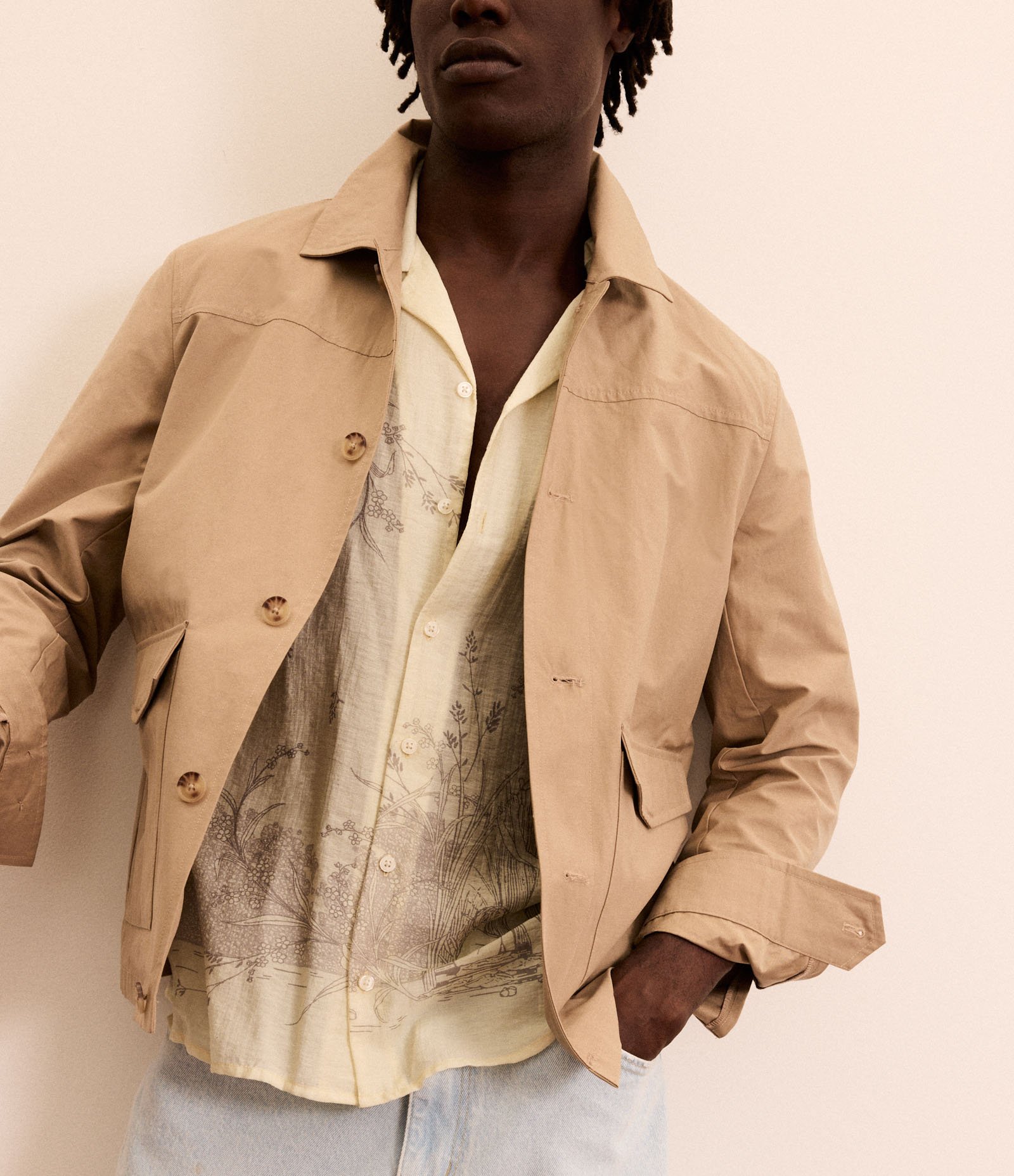 Camisa Boxy com Liocel e Estampa Arte Floral Bege 3