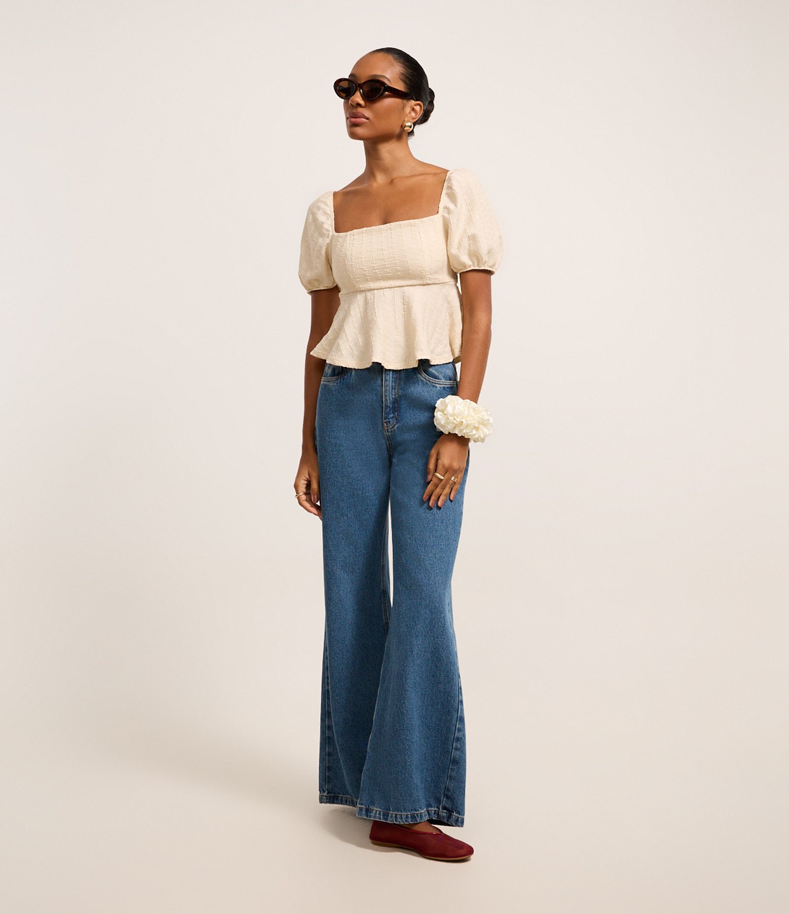 Blusa Texturizada com Manga Bufante e Amarração nas Costas Cru 2