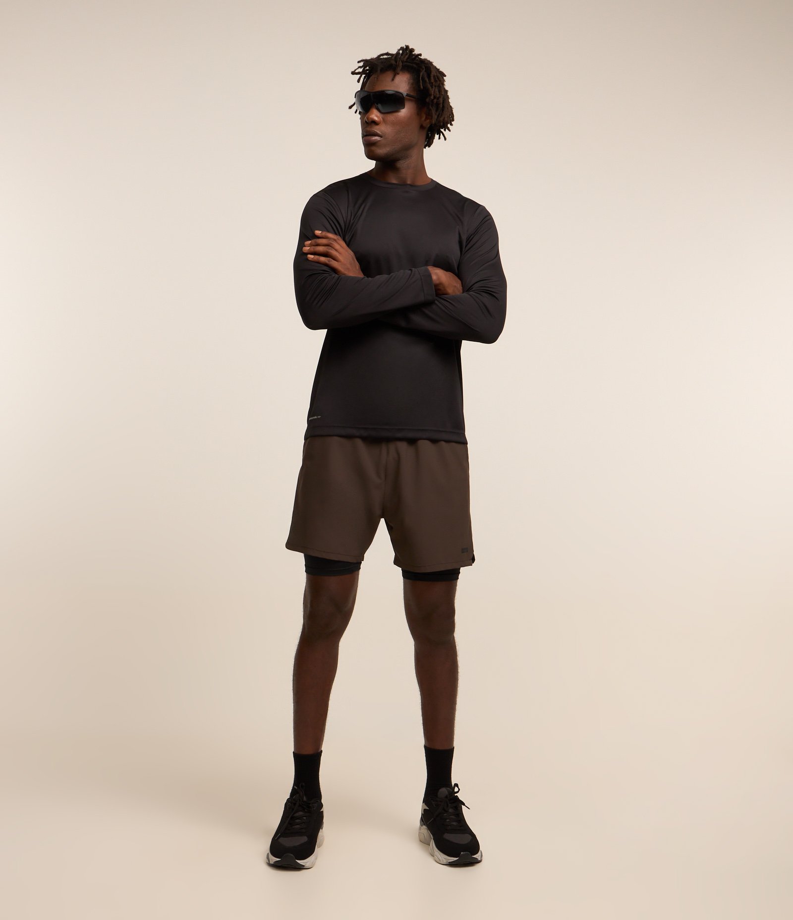 Bermuda Esportiva Corrida com Short de Compressão Marrom Escuro 1