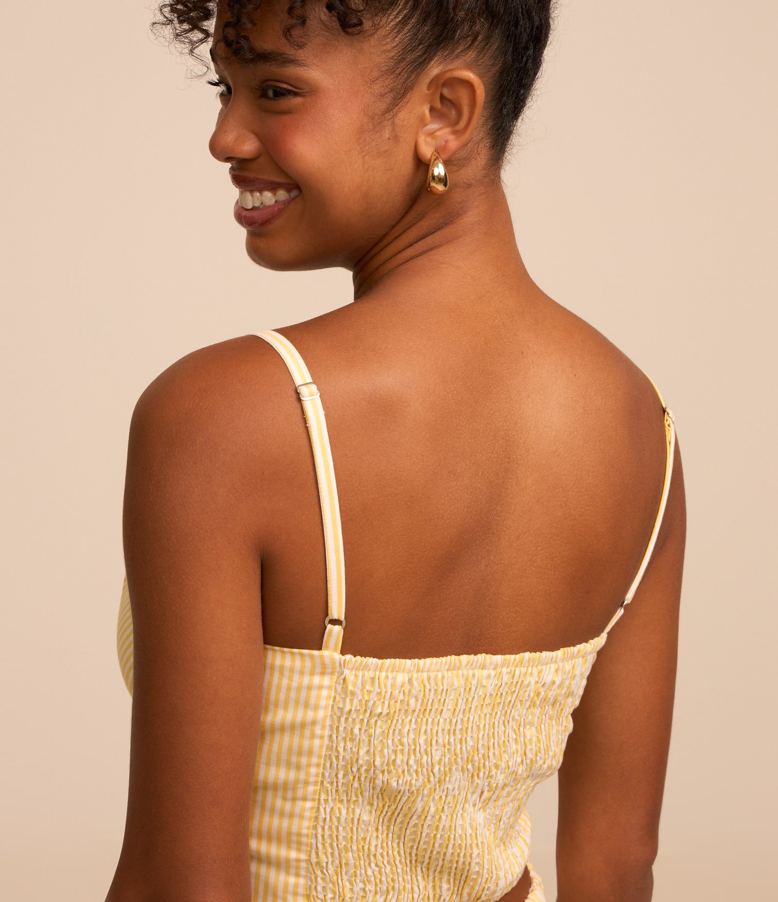 Blusa Cropped em Tricoline Listrada com Fio Tinto Amarelo 4