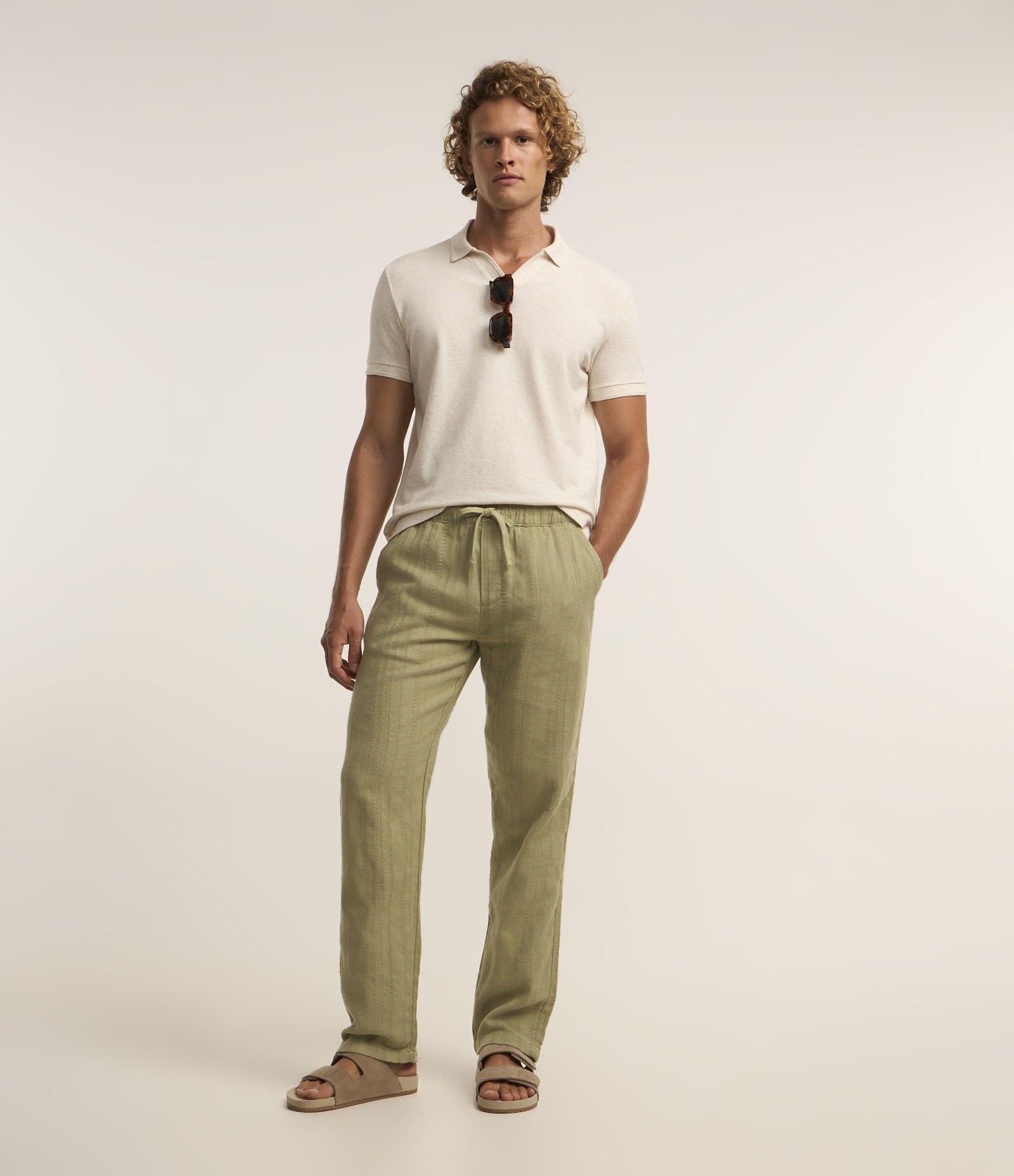 Calça em Algodão com Cós Elástico e Textura Rústica Verde 1