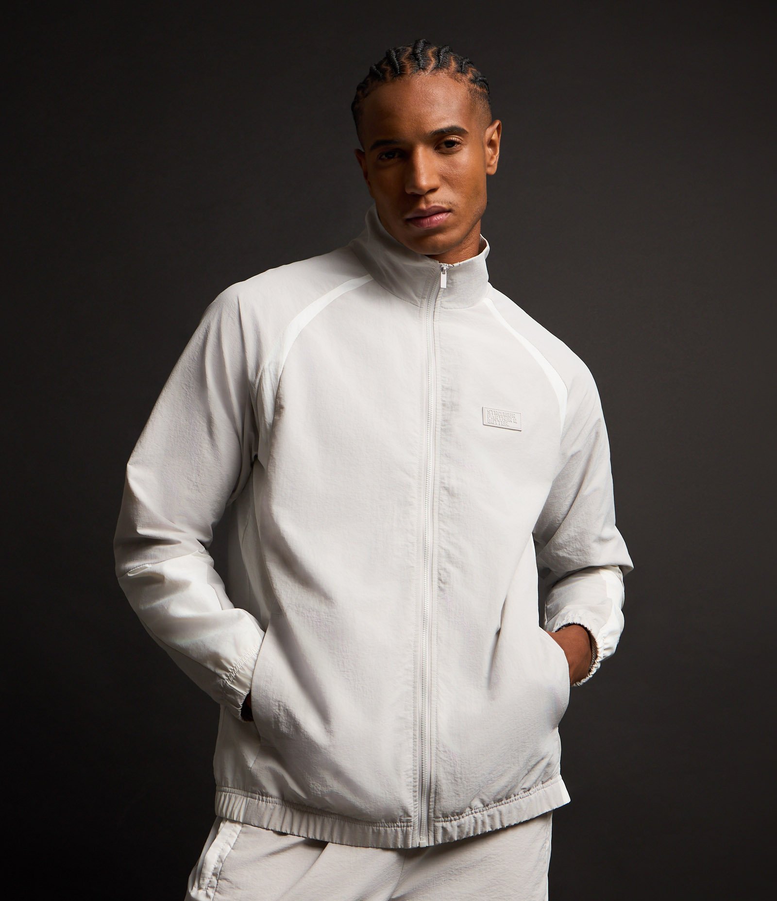 Jaqueta Esportiva em Poliamida com Detalhes 8