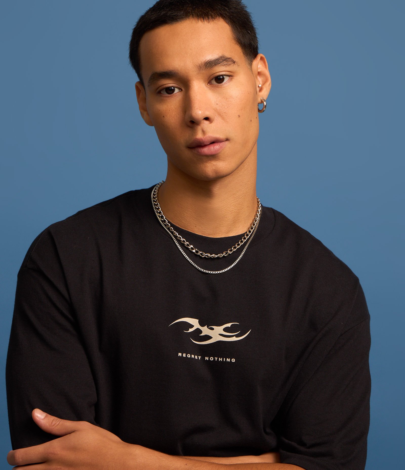 Camiseta Relaxed em Algodão com Estampa Lettering Preto 1