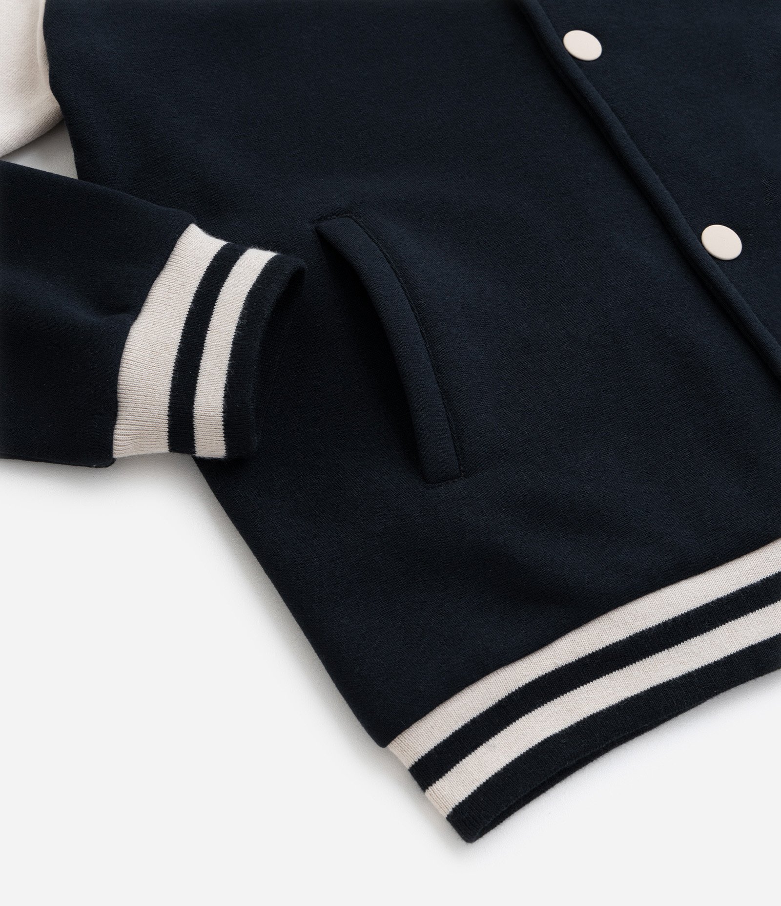 Jaqueta Bomber Infantil com Recortes Contrastante - Tam 5 a 14 Anos Preto 5