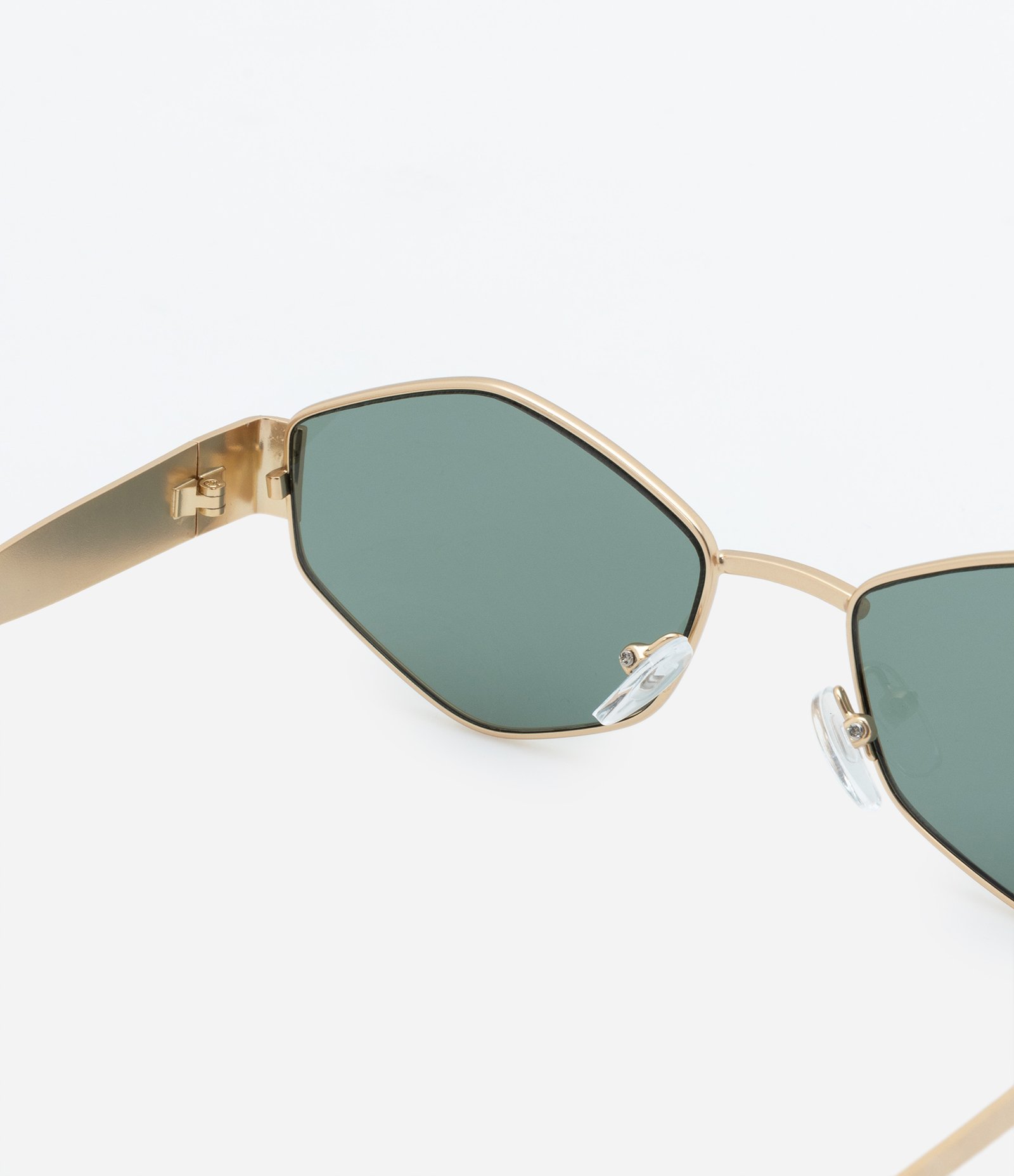 Óculos de Sol Quadrado com Haste Metalizada Dourado 3