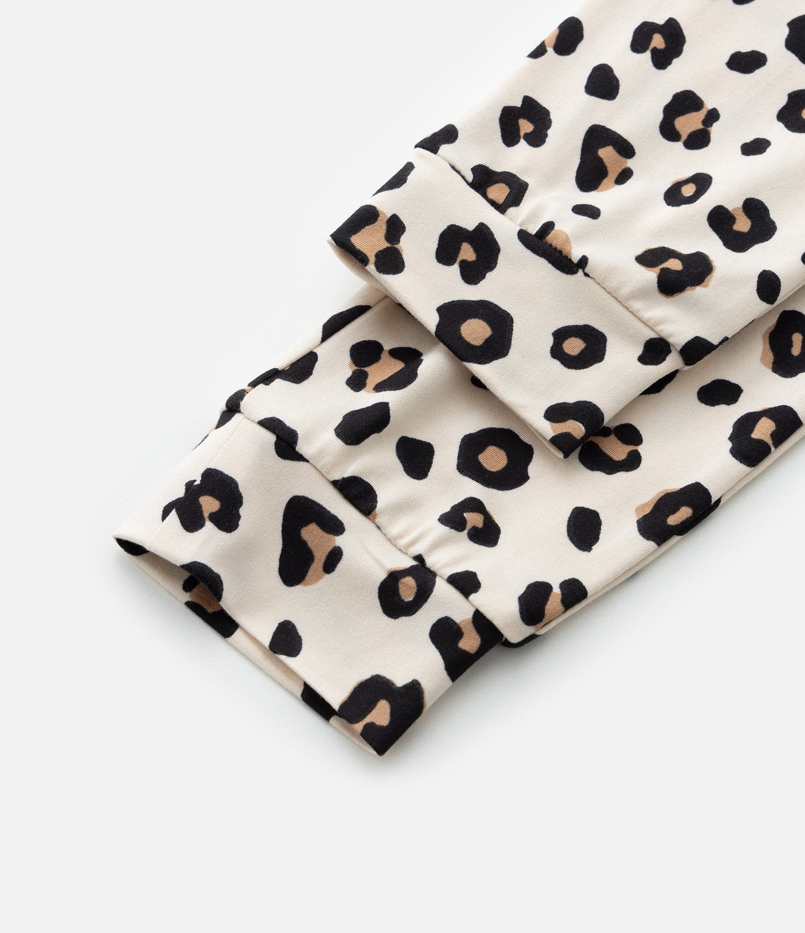 Pijama Infantil com Toque Suave e Estampa Oncinha - Tam 2 a 14 Anos Bege 5