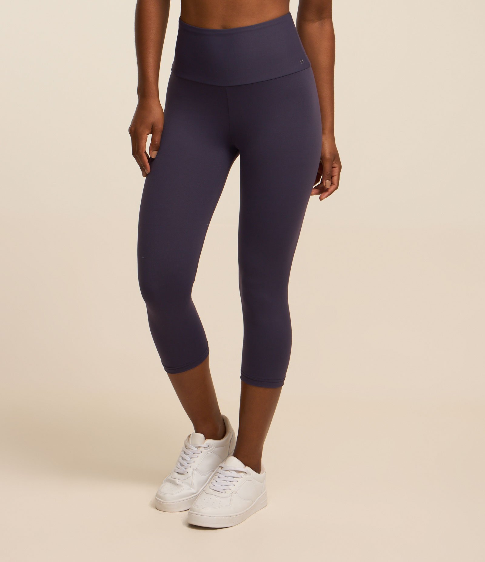 Calça Corsário Esportiva Básica em Microfibra com Cós Amplo Azul Escuro 1