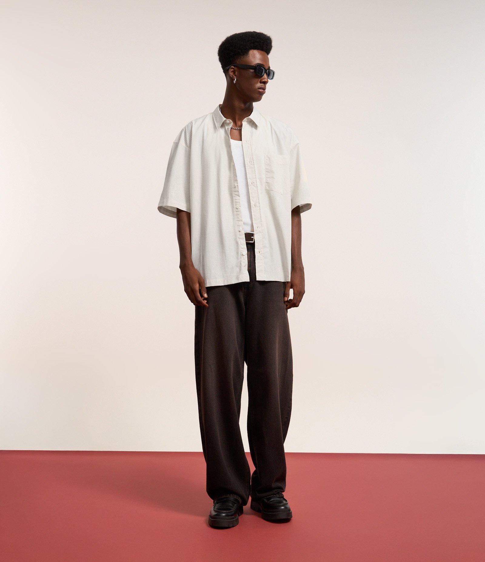 Camisa Overboxy em Tricoline com Estampa Xadrez e Bolso Off White 2