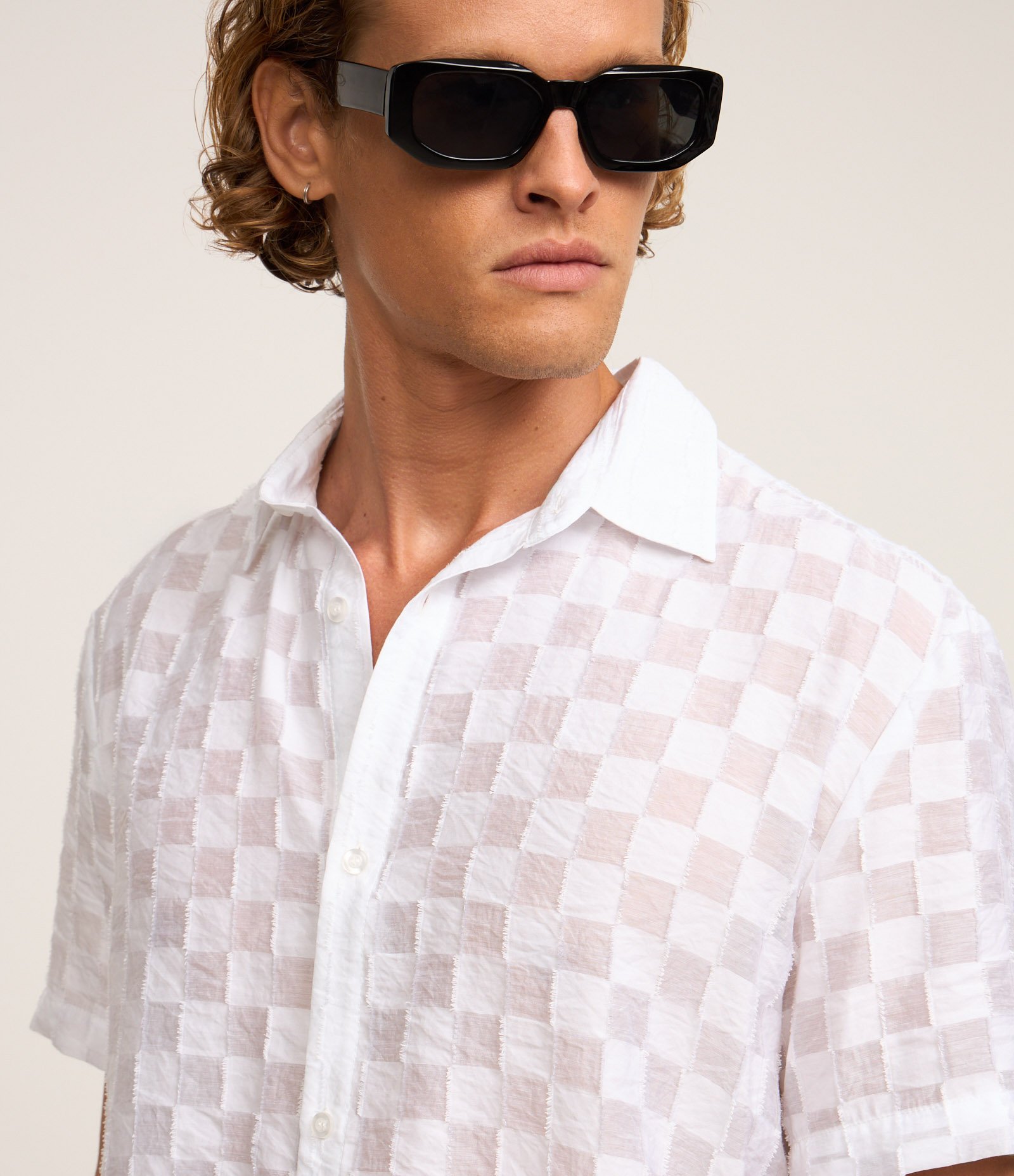 Camisa em Algodão com Estampa Xadrez e Textura Branco 4