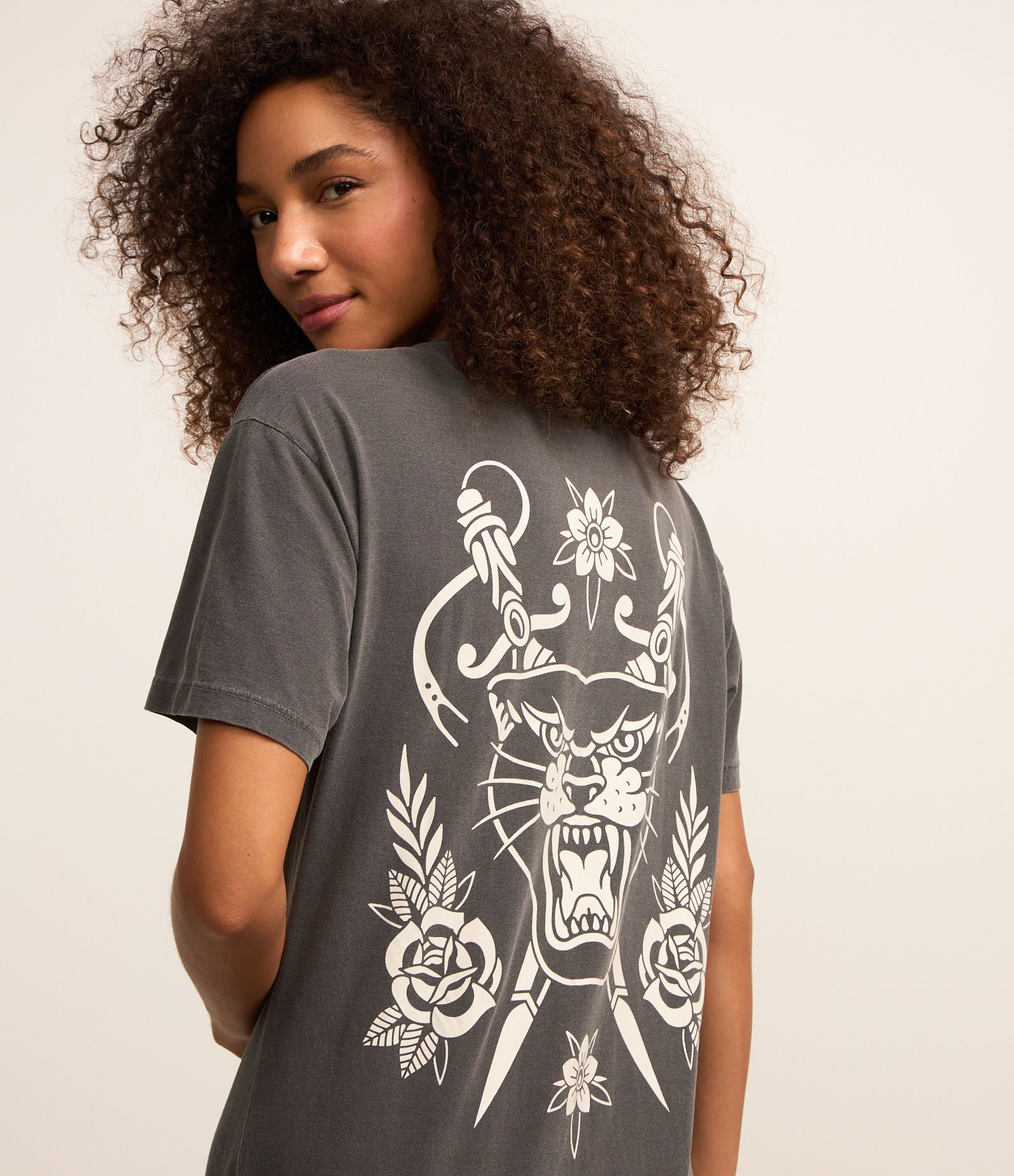 Vestido Midi em Algodão Estonado com Fenda Lateral e Estampa Pantera Preto 5