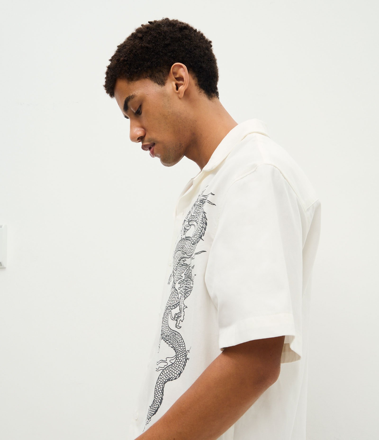 Camisa Boxy em Sarja com Estampa de Dragões Off White 3