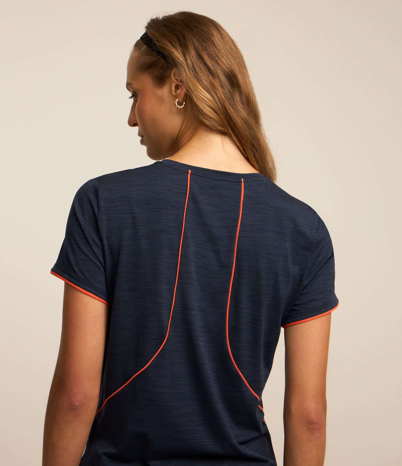 Camiseta Esportiva em Microfibra com Frisos Contrastantes Azul Marinho 3