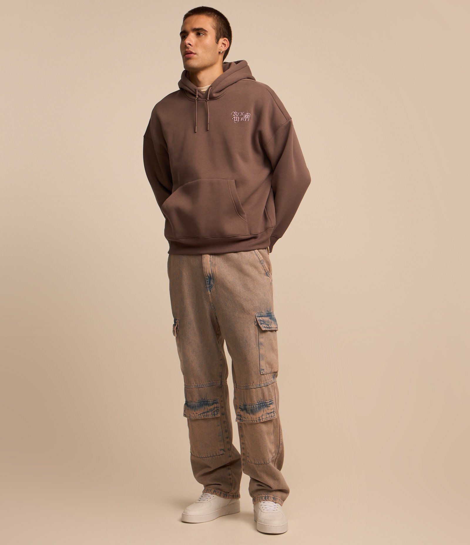 Blusão Balloon em Moletom com Estampa Rick and Morty Marrom 2