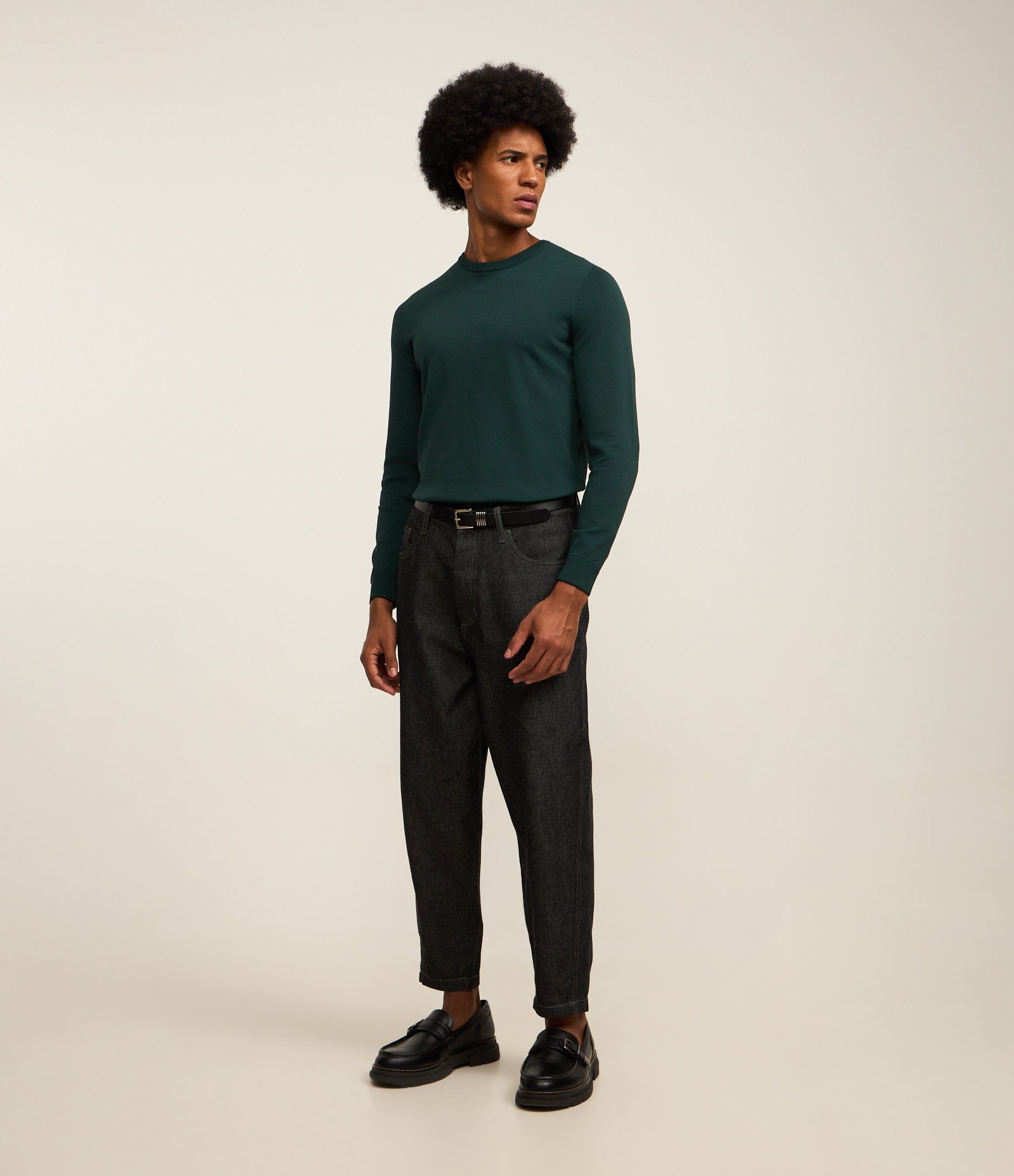 Suéter Básico em Viscose com Gola Redonda Verde Escuro 5