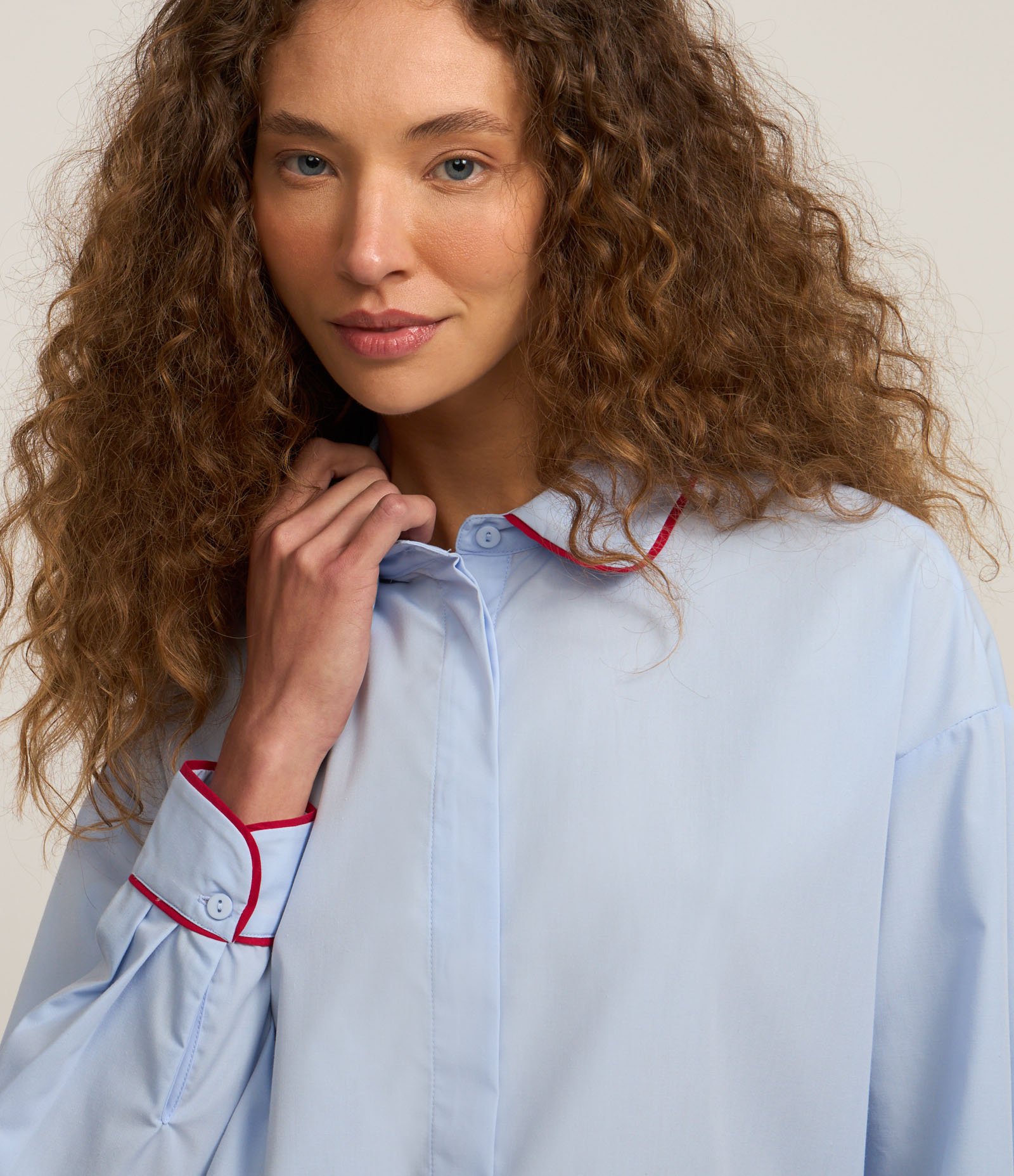 Camisa Oversized em Tricoline com Detalhe Contrastante Azul 3