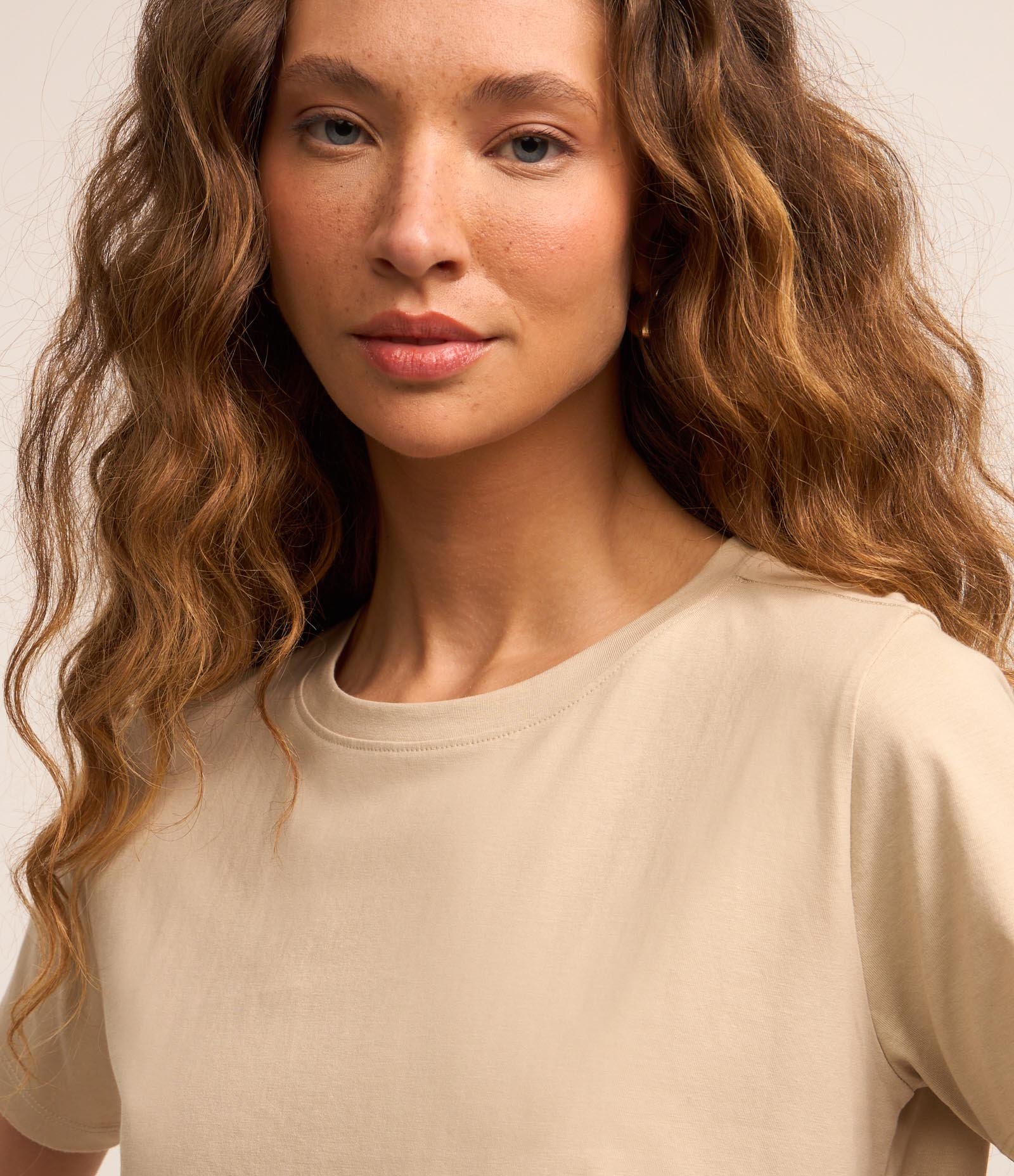 Camiseta Básica em Algodão com Manga Curta Creme 4