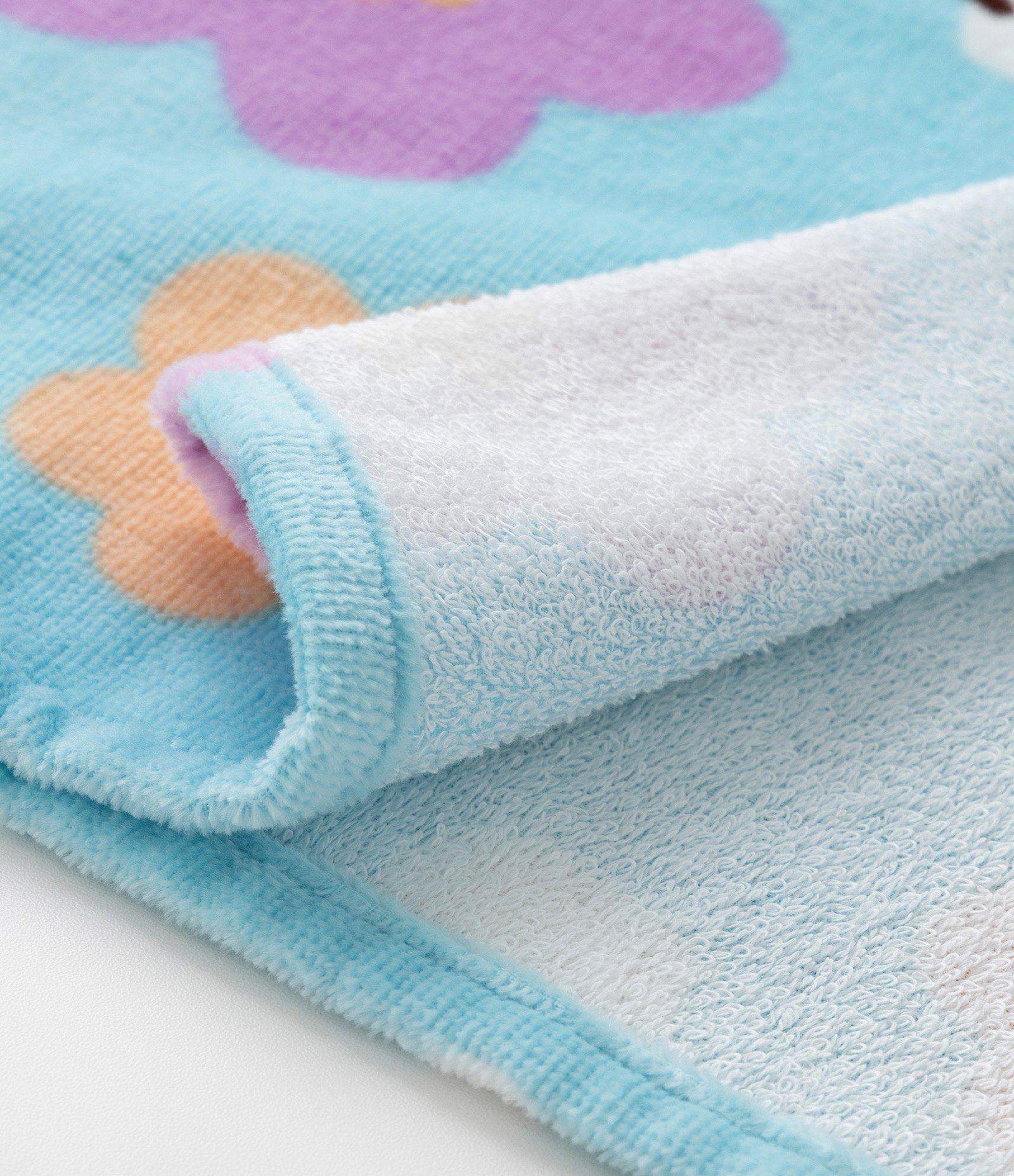 Poncho Infantil Atoalhado com Estampa Hello Kitty - Tam U Multicores 4